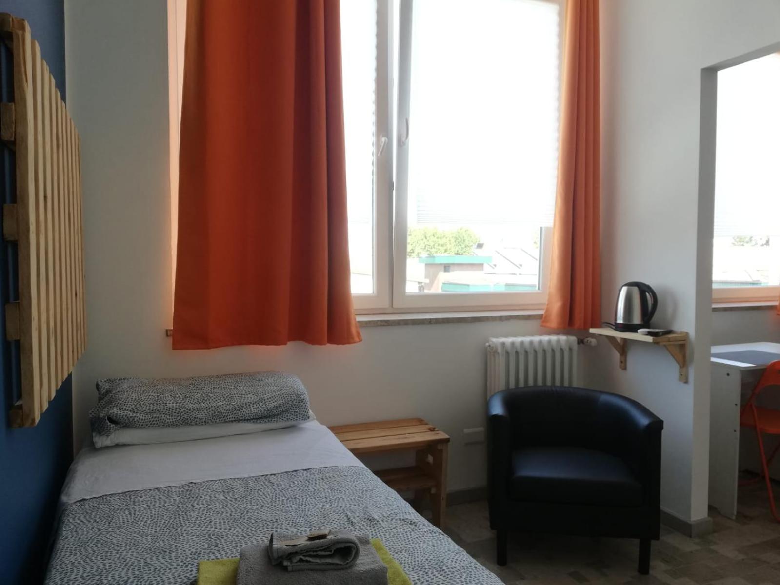 Twin Room with Private Bathroom