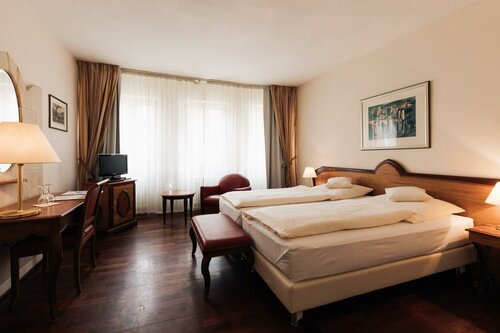 Standard Double or Twin Room в Weißer Bock