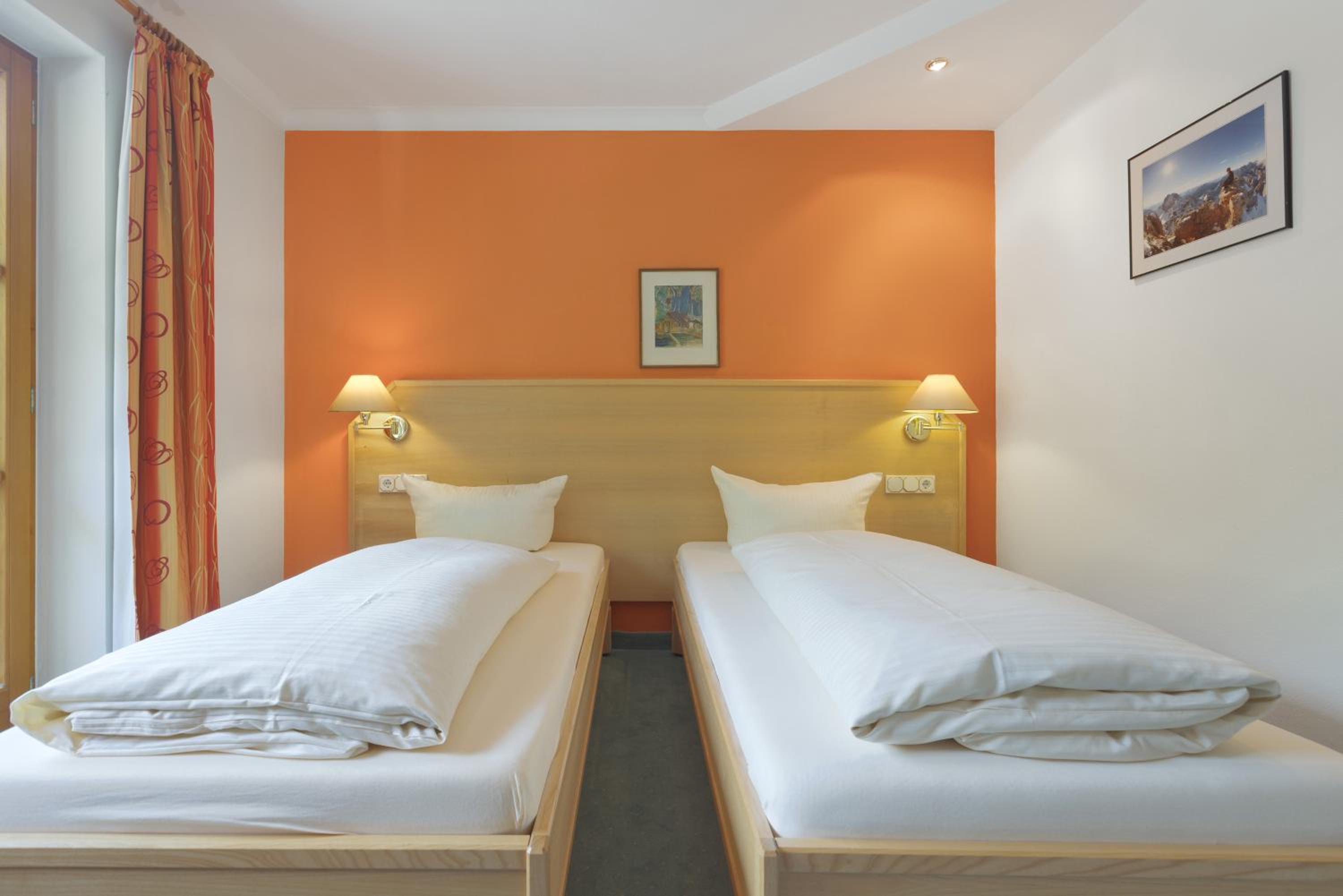  Comfort Twin Room with Balcony or Terrace 