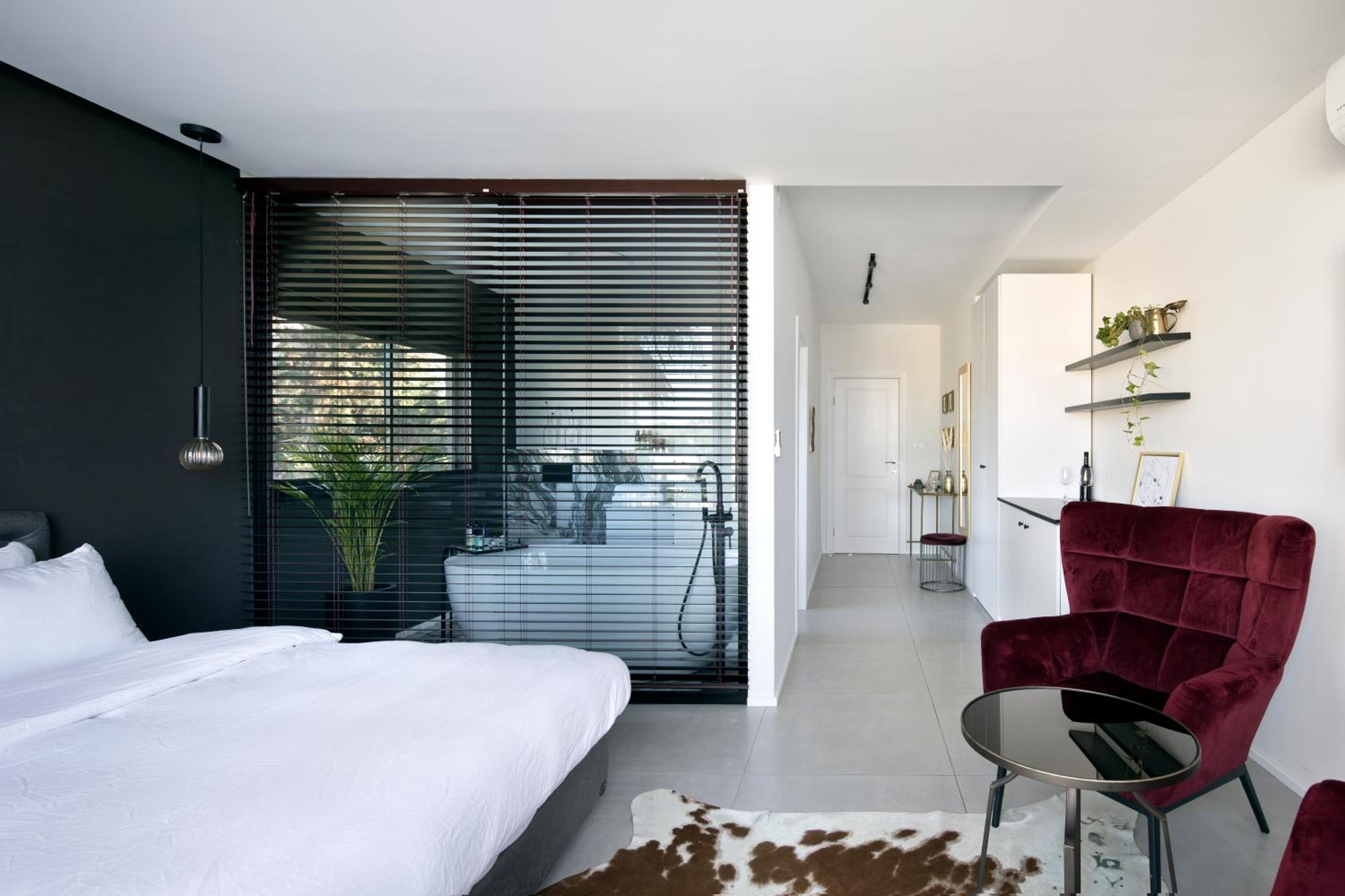 King Suite with Sea View