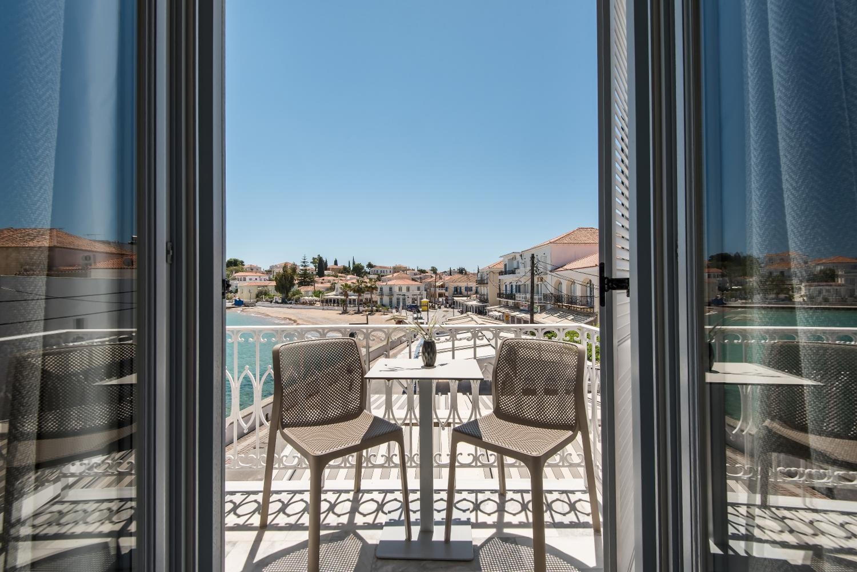 Double or Twin Room with Partial Sea View