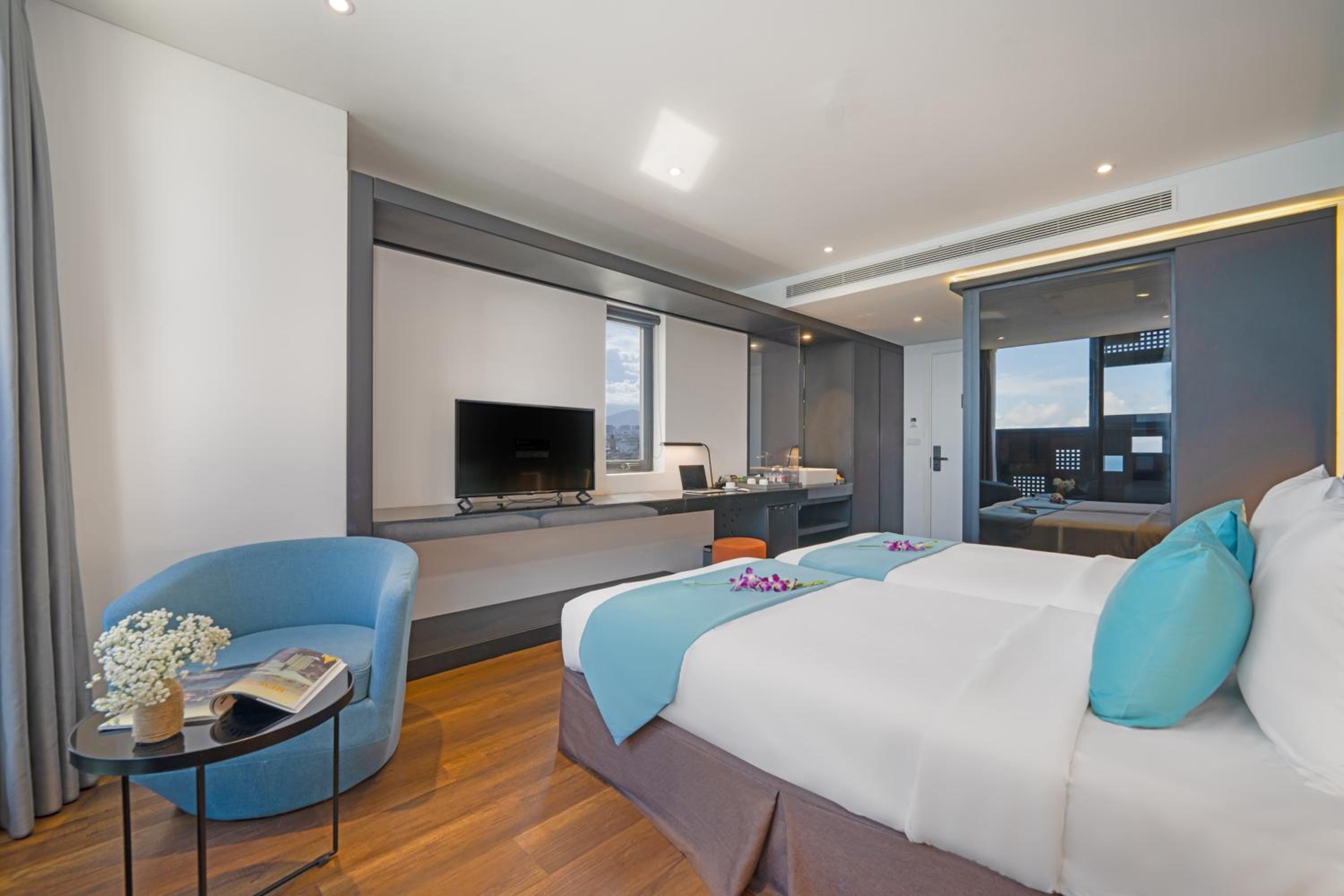 Family Room with Sea View