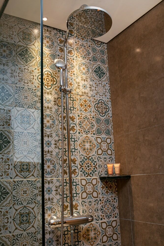 Junior Suite, City View