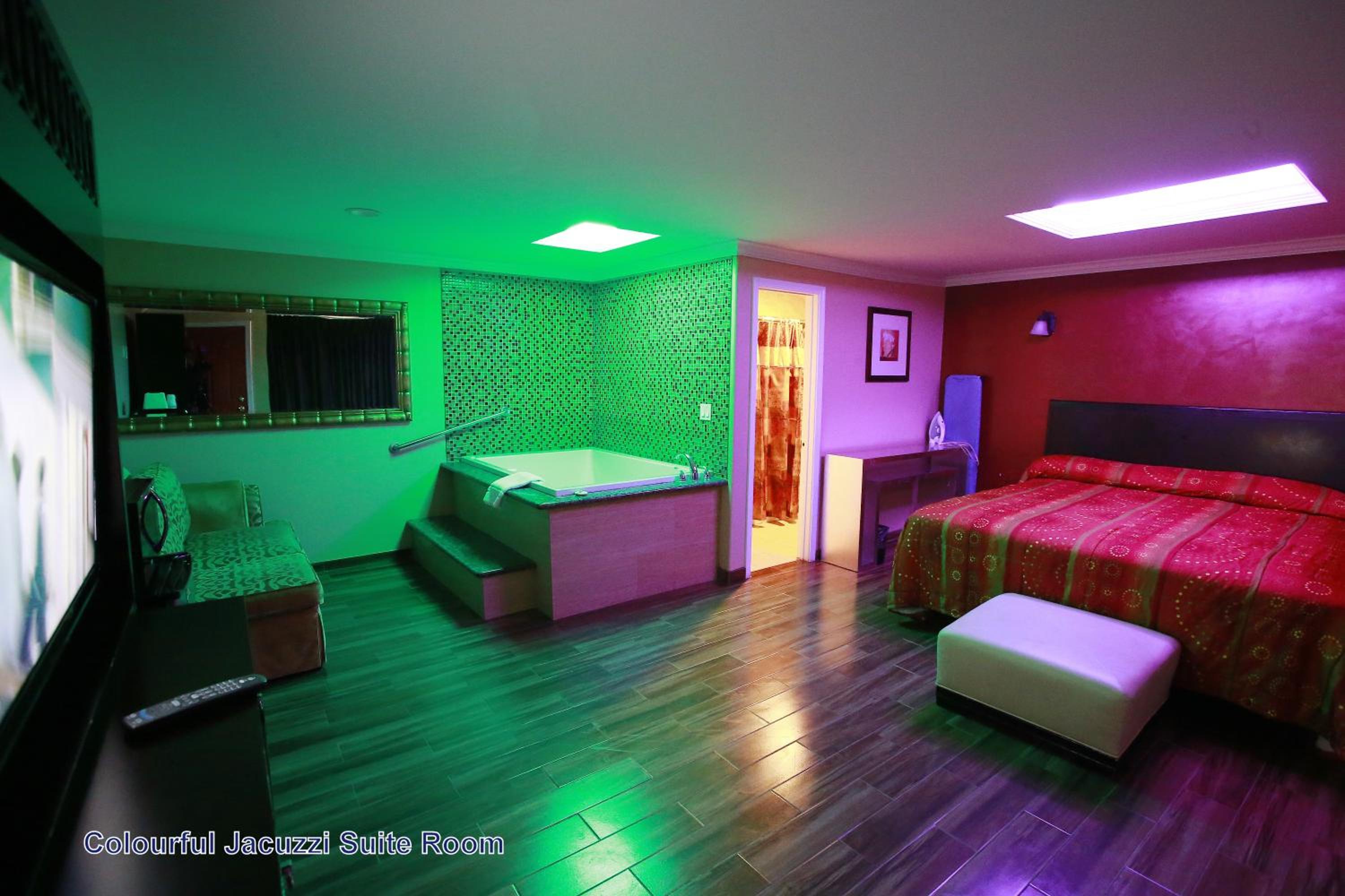 King Room with Spa Bath