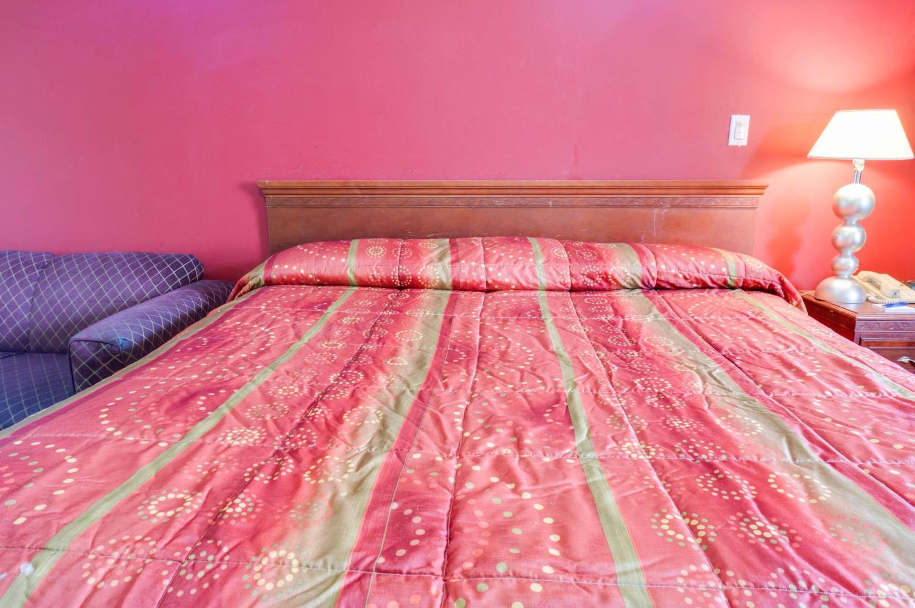 King Room with Spa Bath