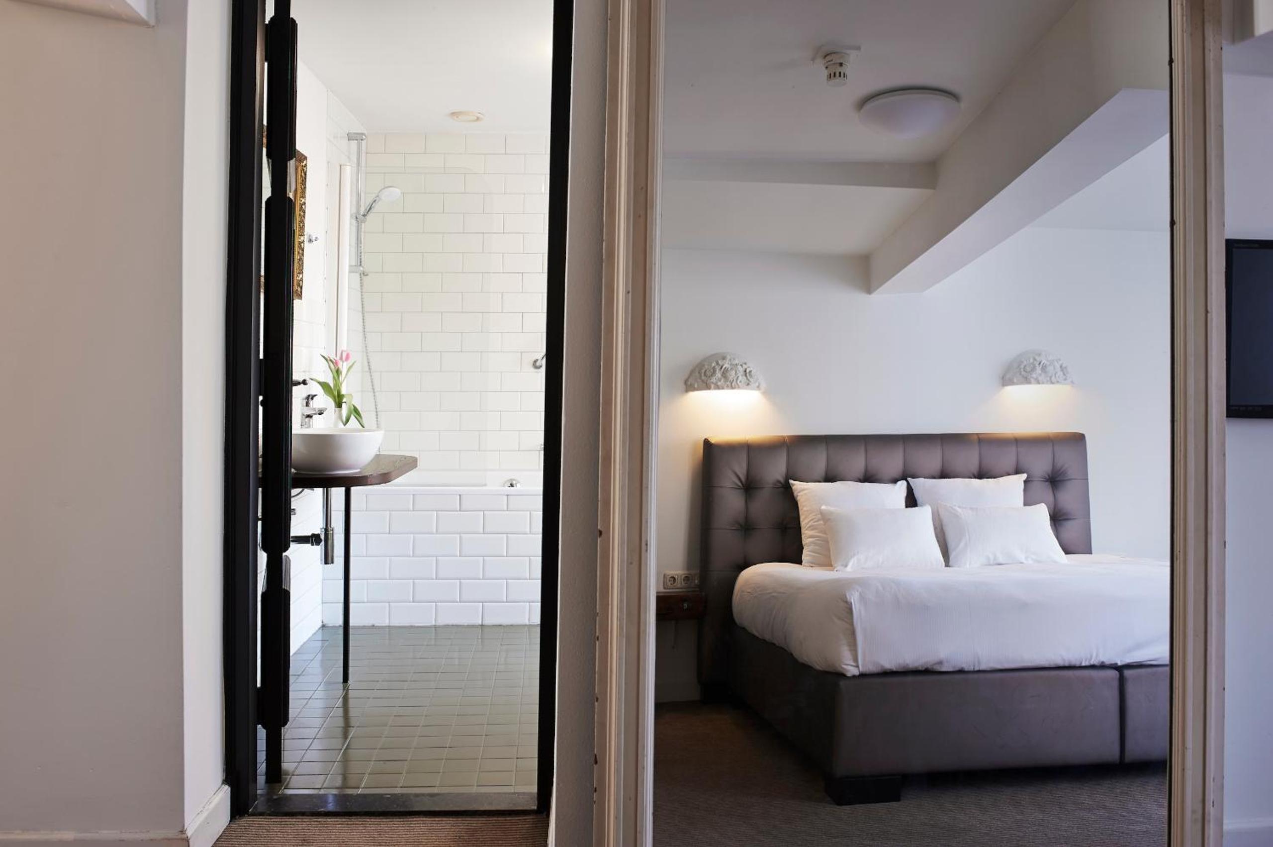 Deluxe Double Room with Bath