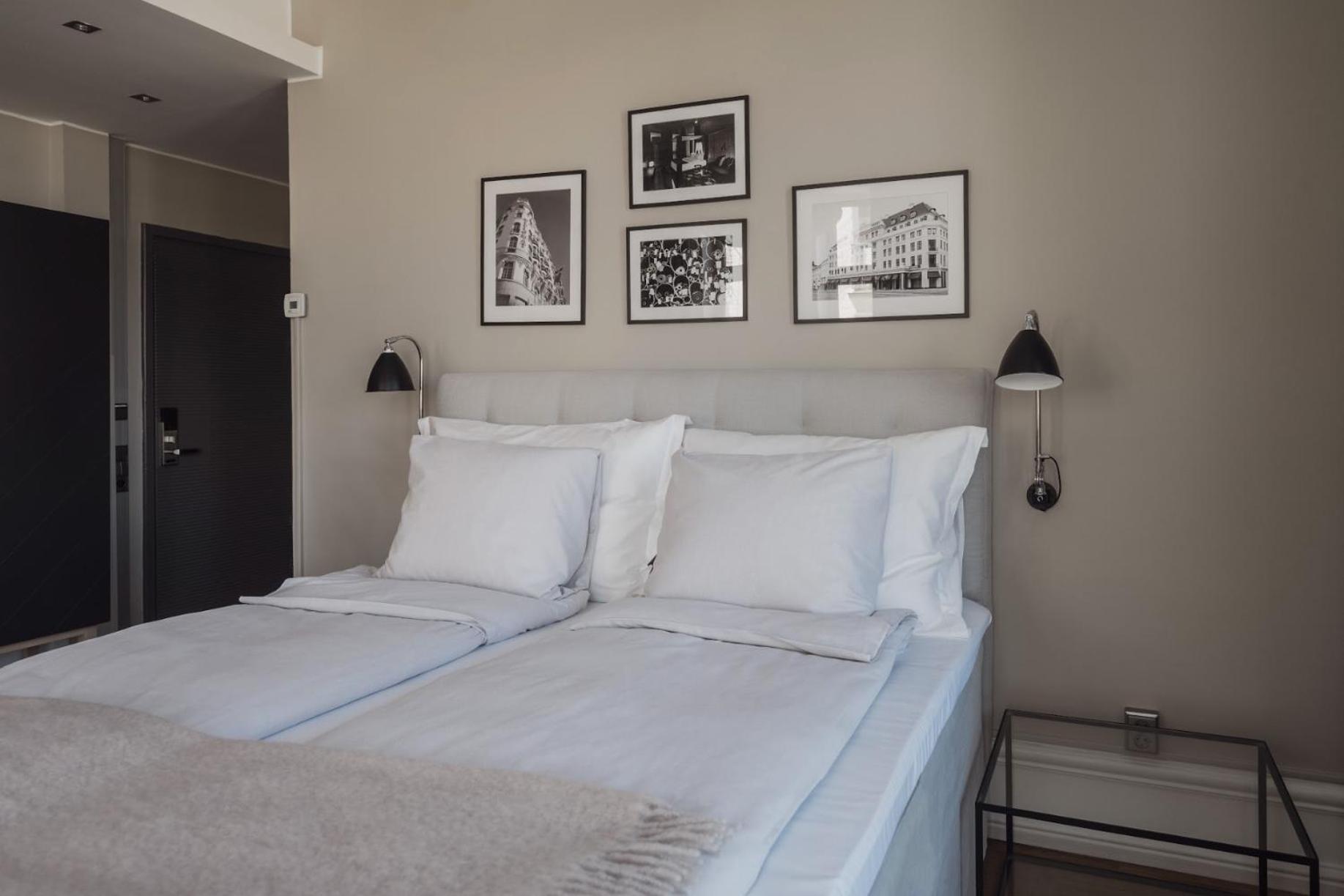 Deluxe Double Room with Bath