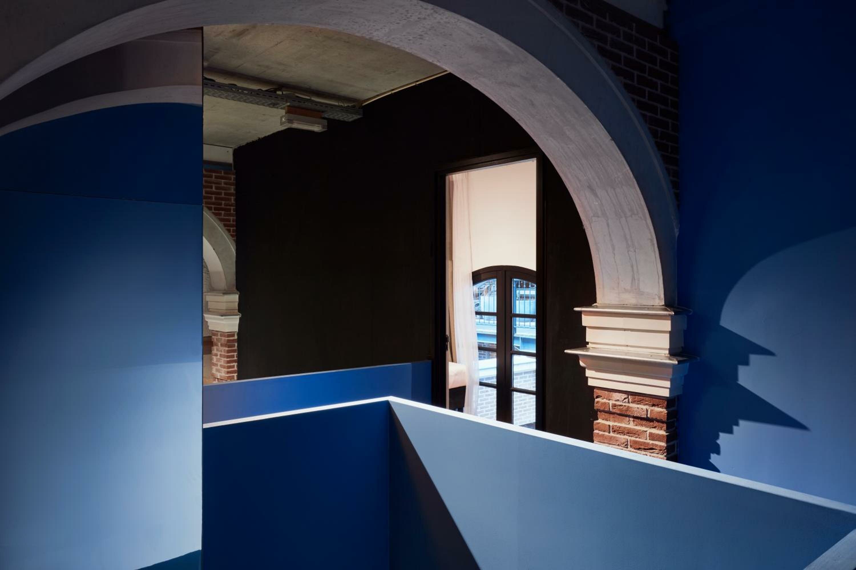 The Sun Room (shared bathroom)