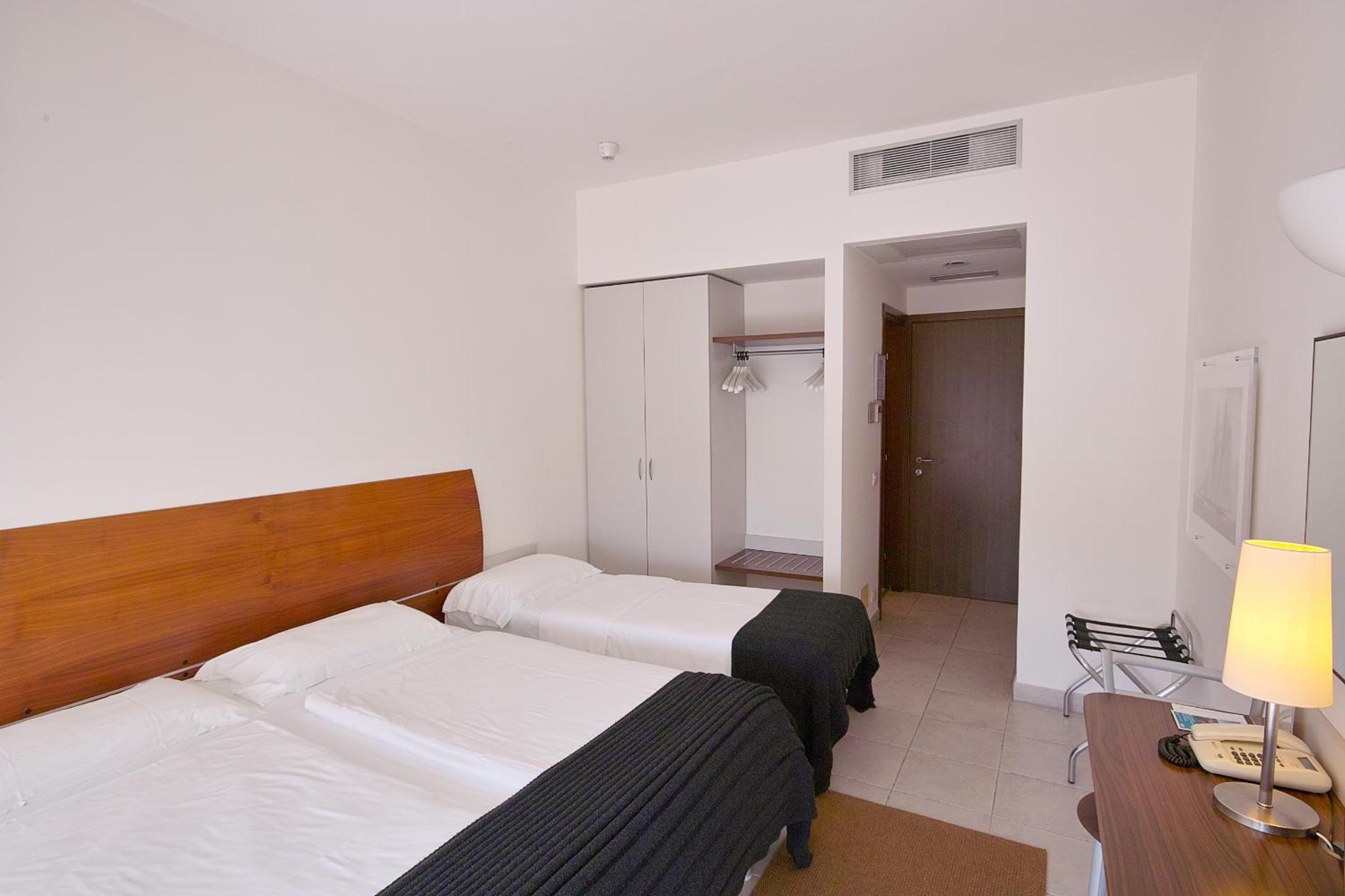 Triple Room with Terrace