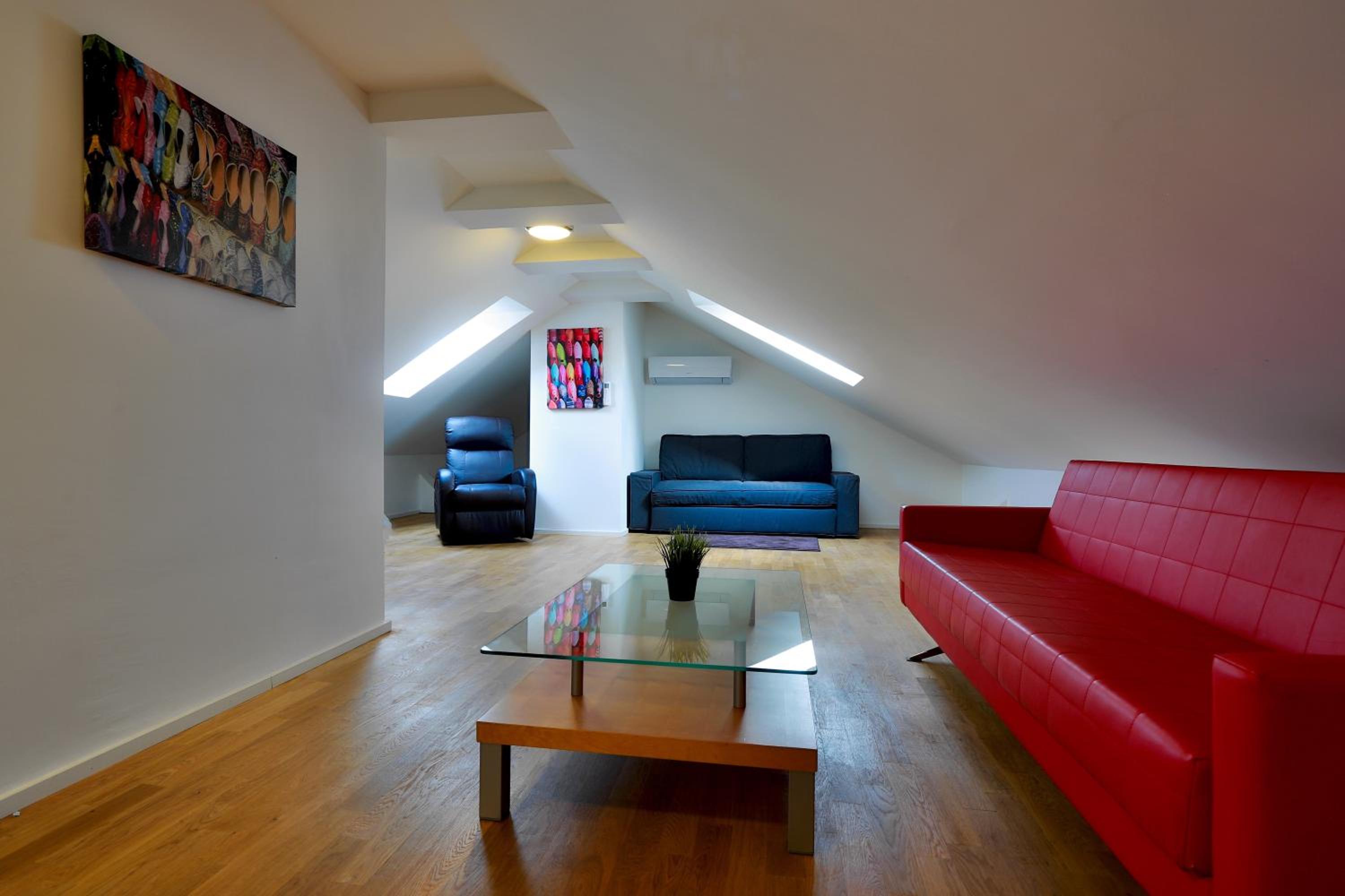 Duplex Apartment with Kitchen