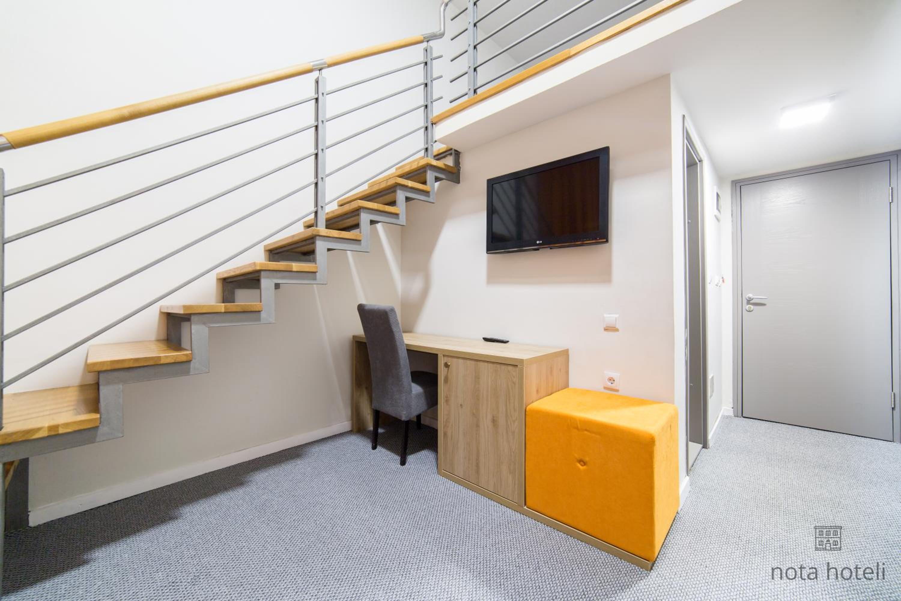 King Studio with Sofa Bed