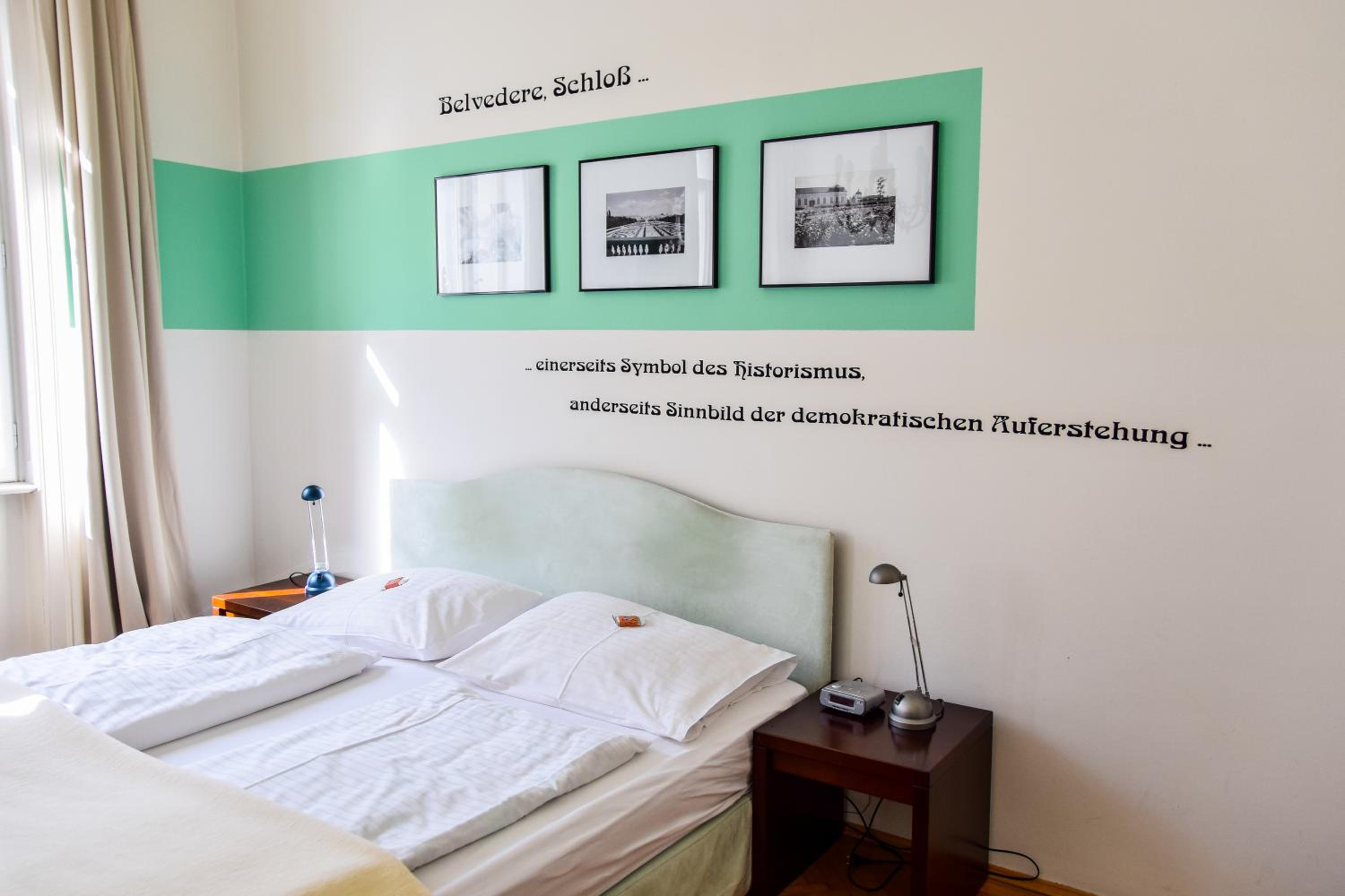 Grand Double Room with Private Bathroom