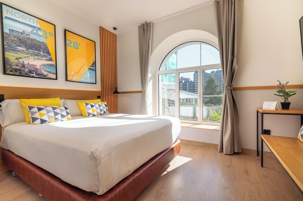 Deluxe Double or Twin Room, Bay View, Tower