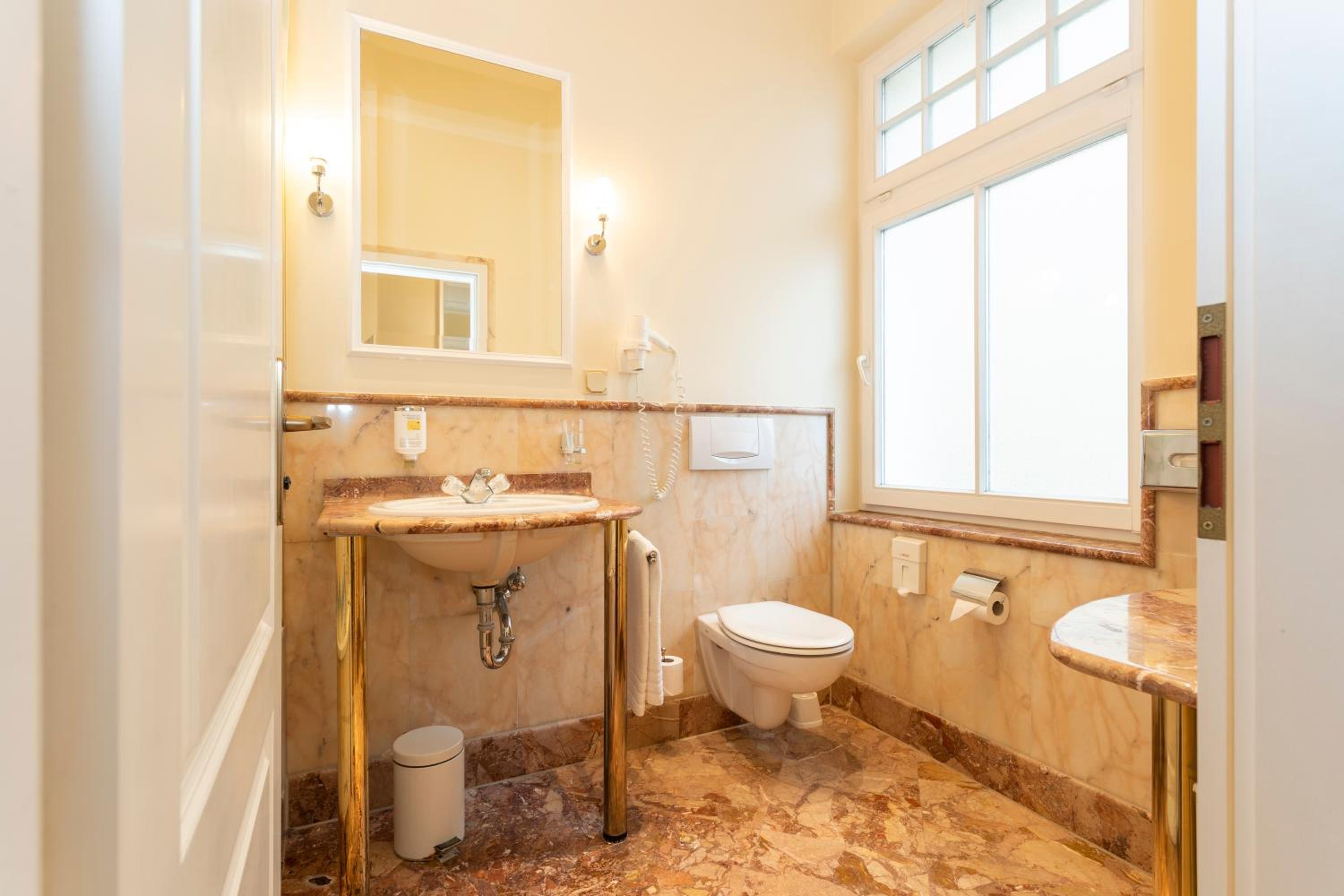 Superior Single Room