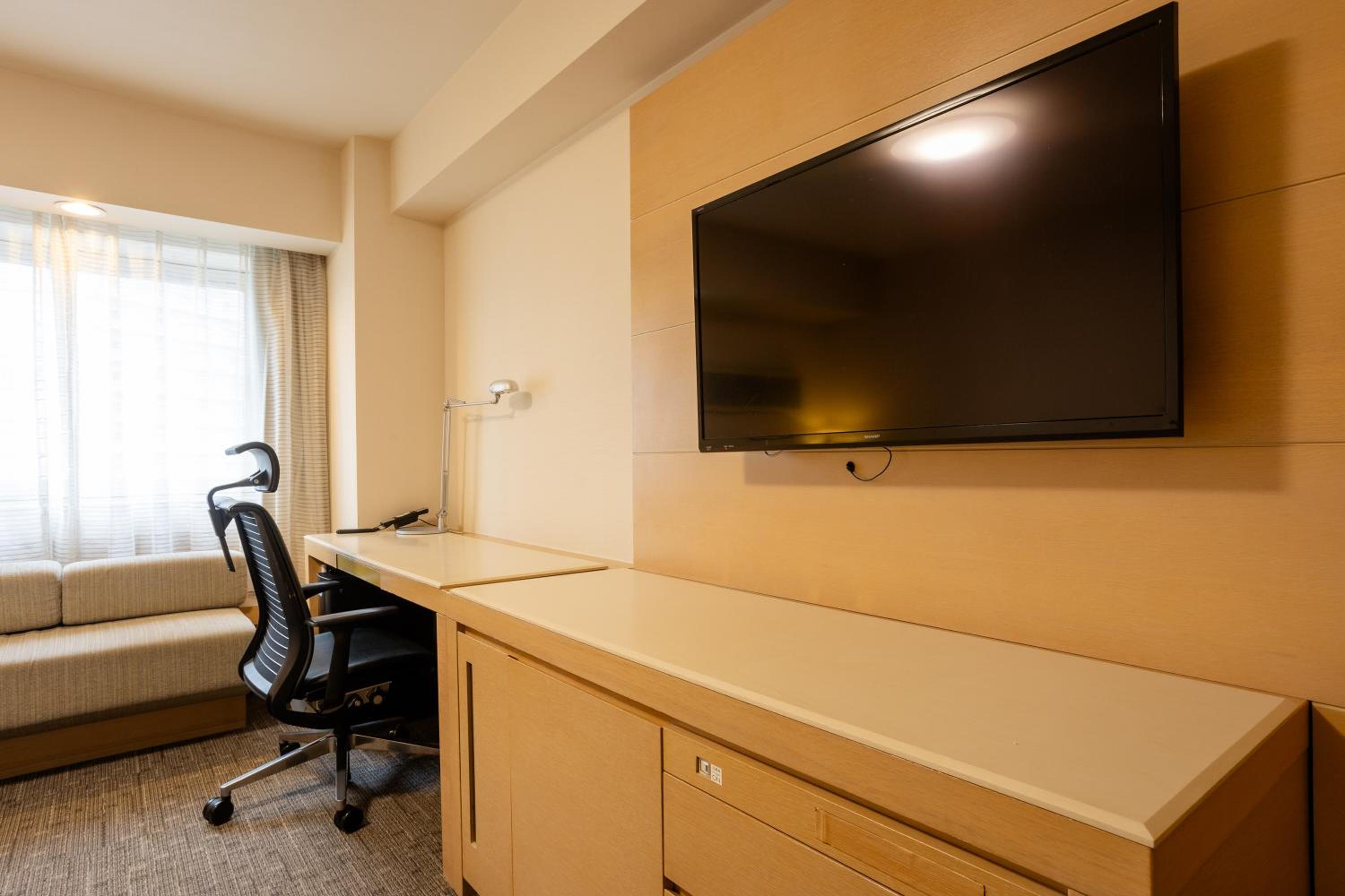 Moderate Twin Room - Non-Smoking