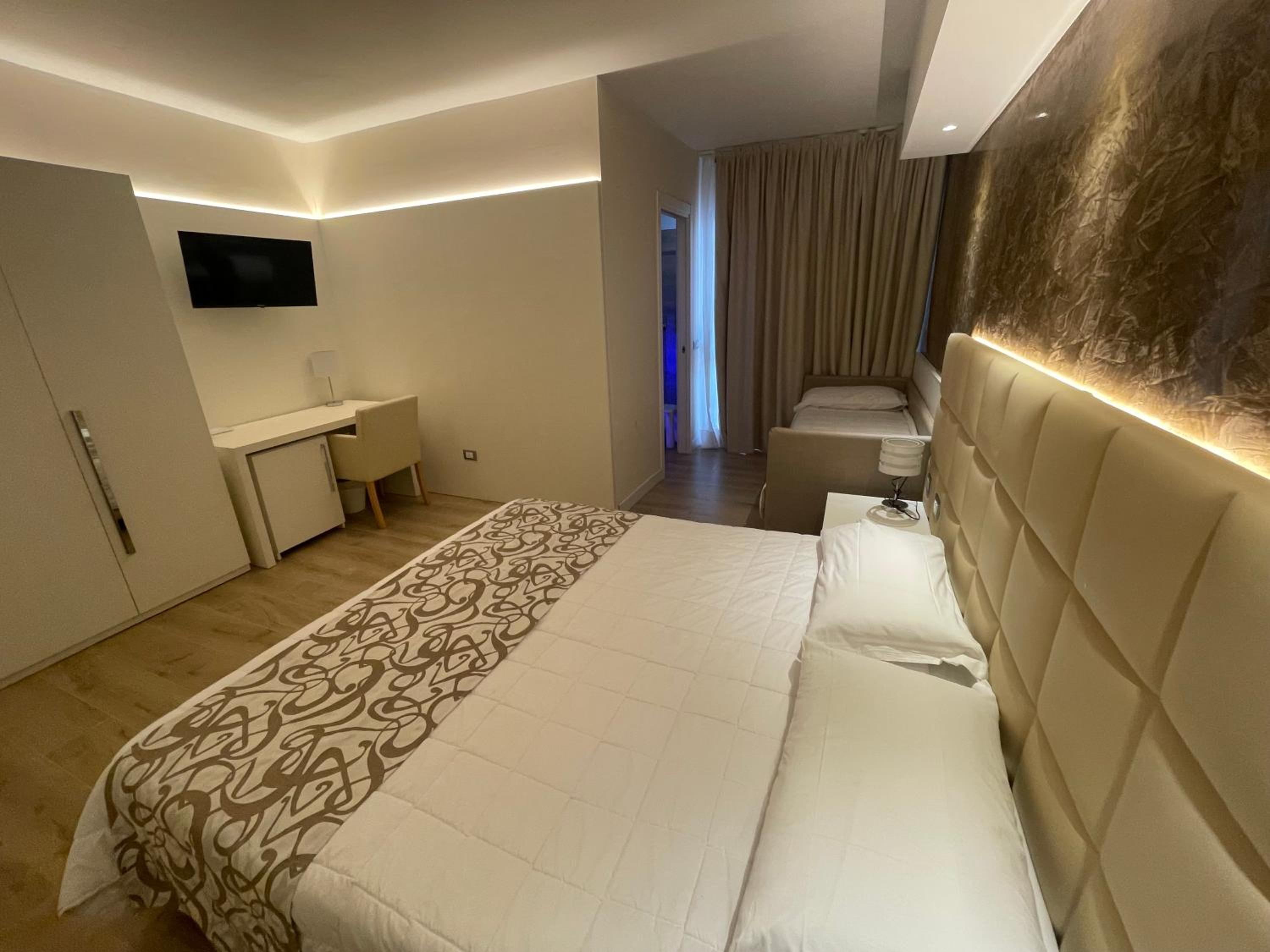 Superior Triple Room