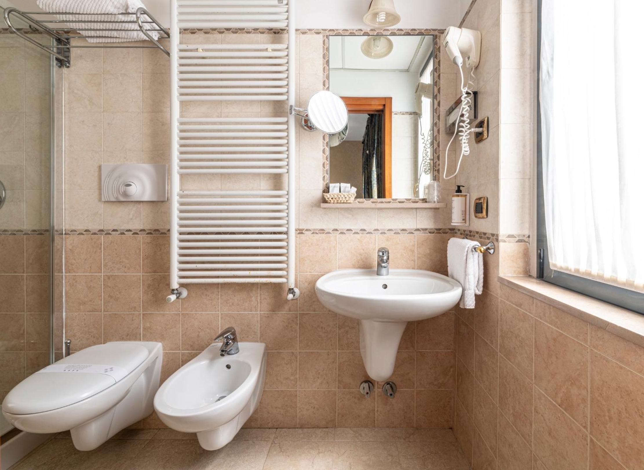 King Room With Balcony