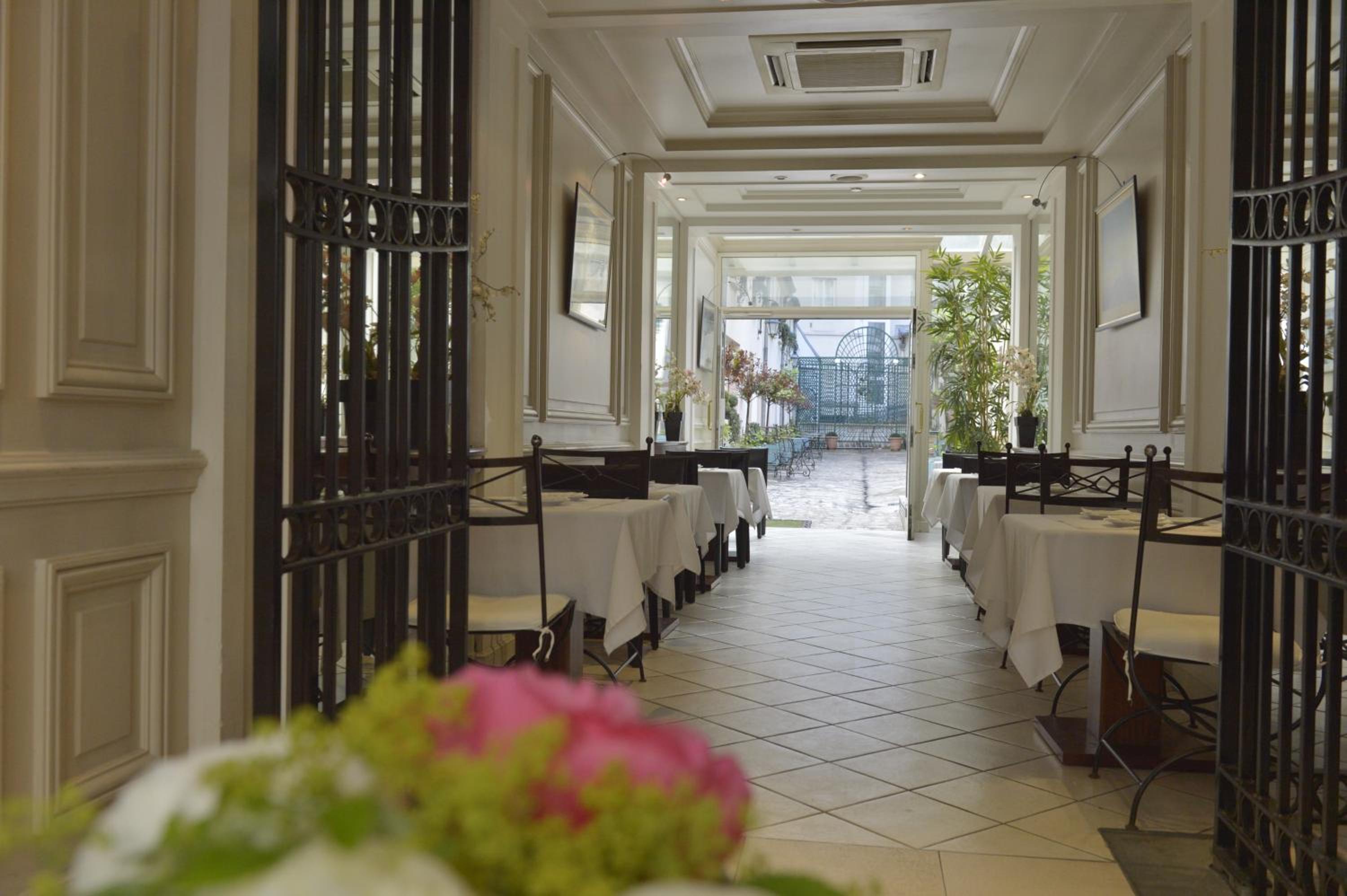 Double Room or Twin Room