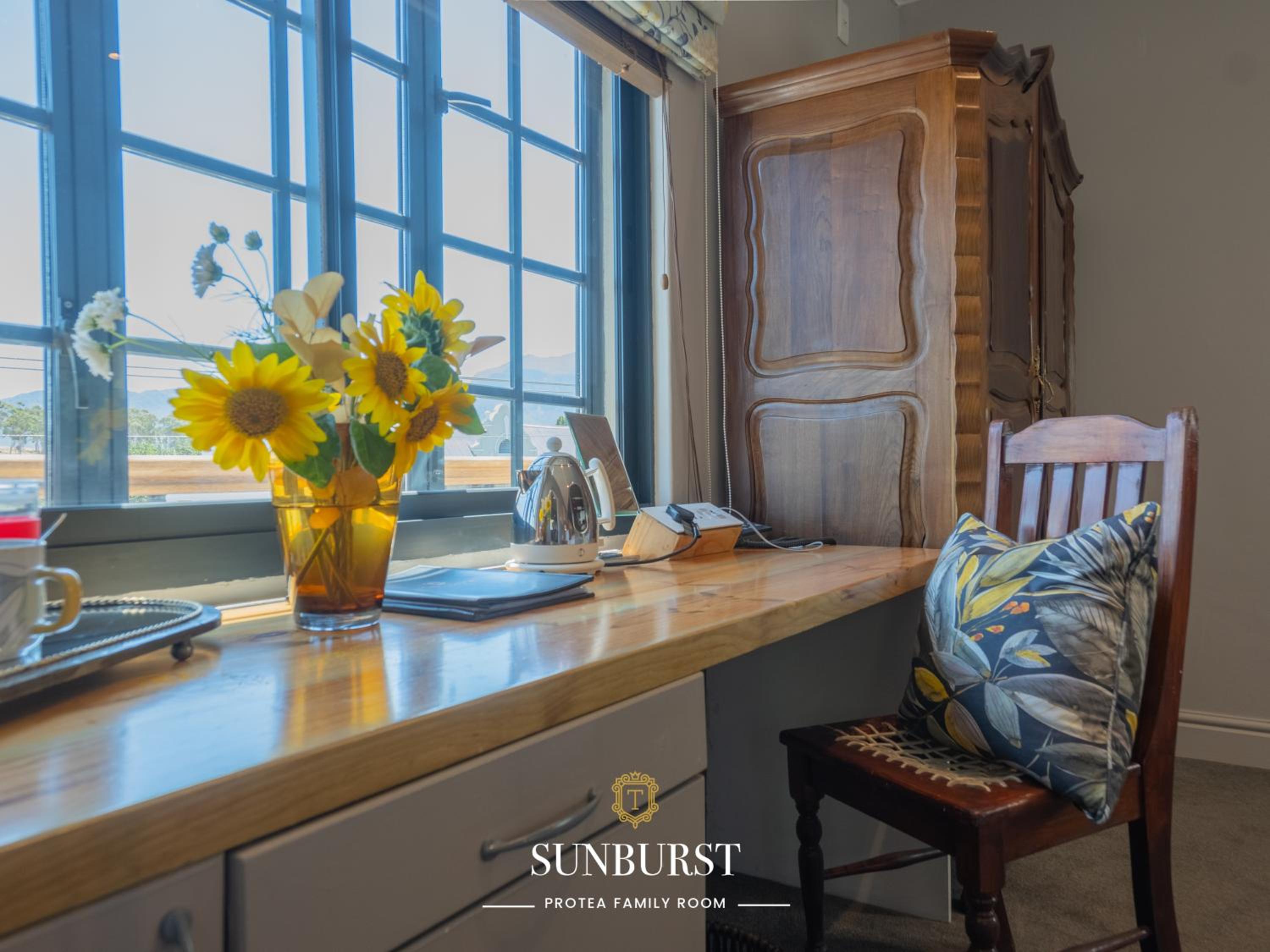 Sunburst Protea Family Room