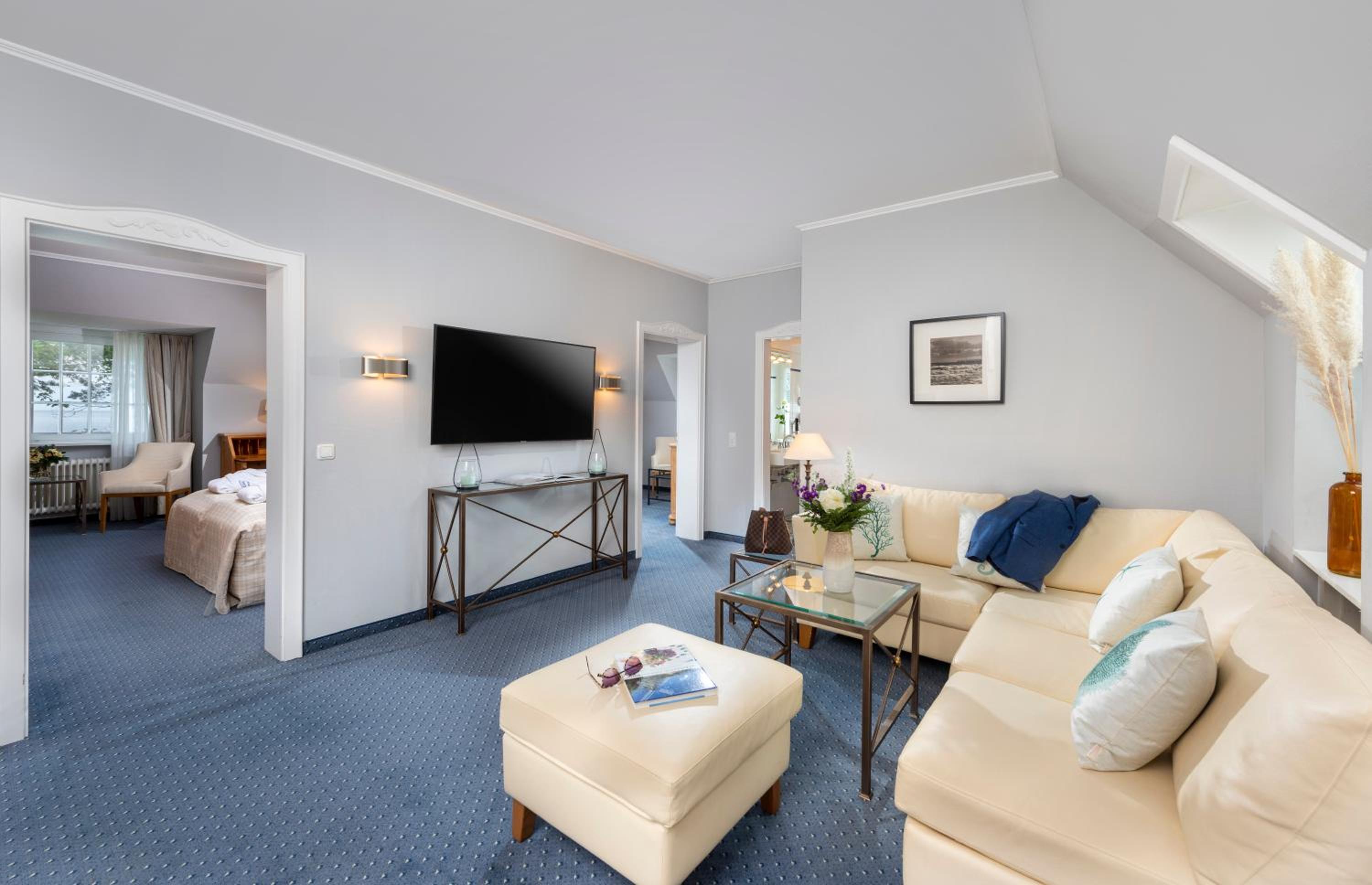 Deluxe Suite with Sea View