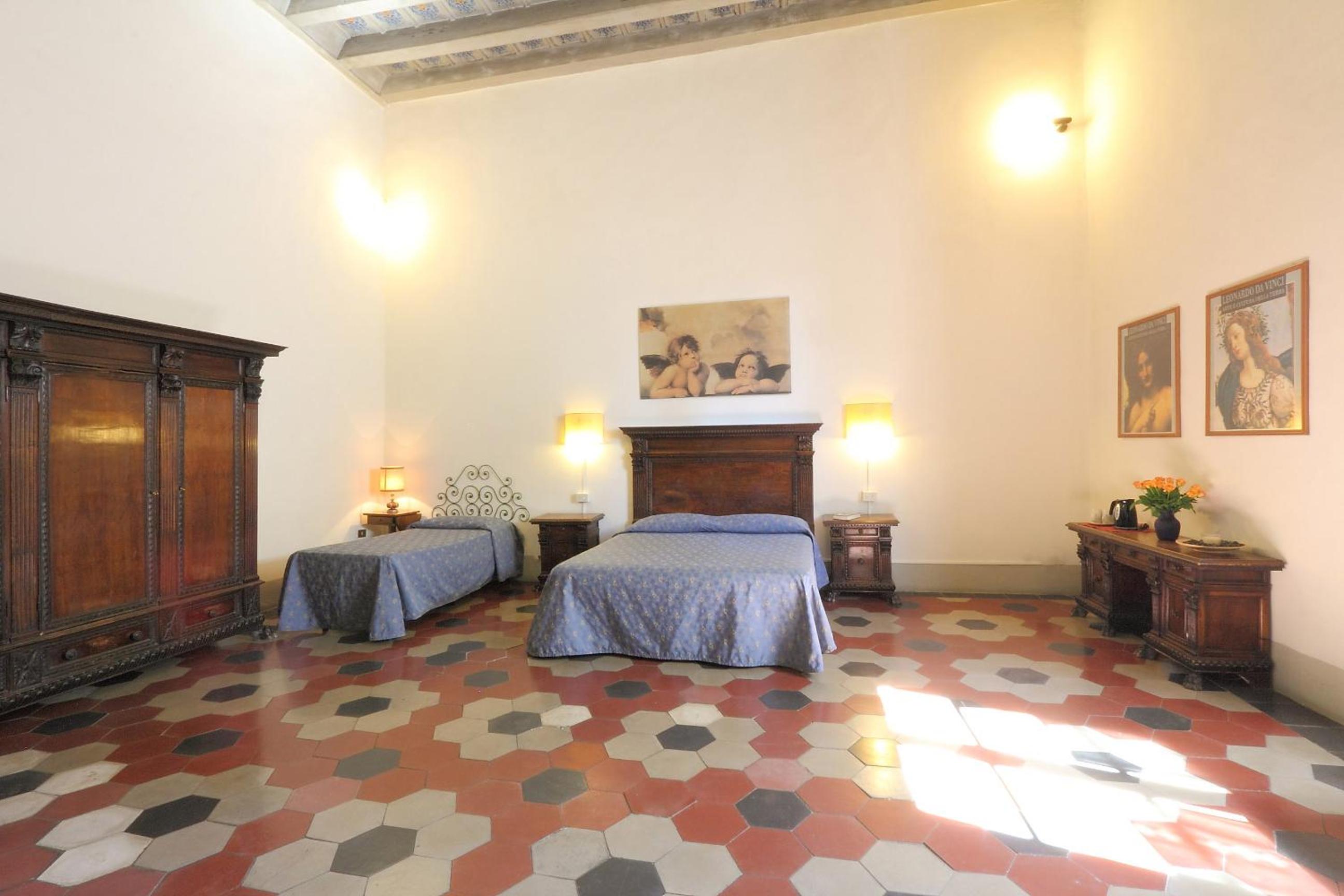 Quadruple Room with Private Shower and Shared Toilet