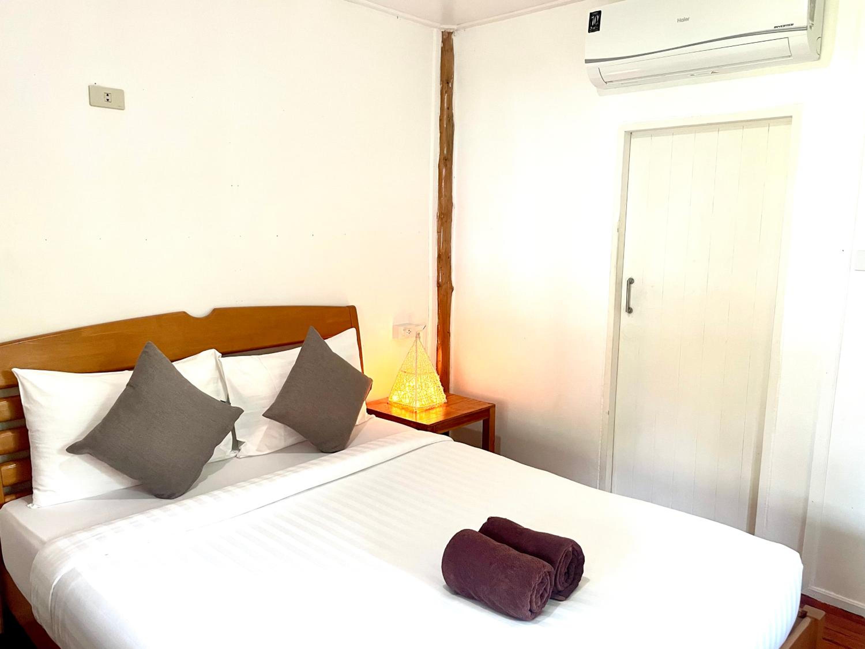 Bungalow with Sea View