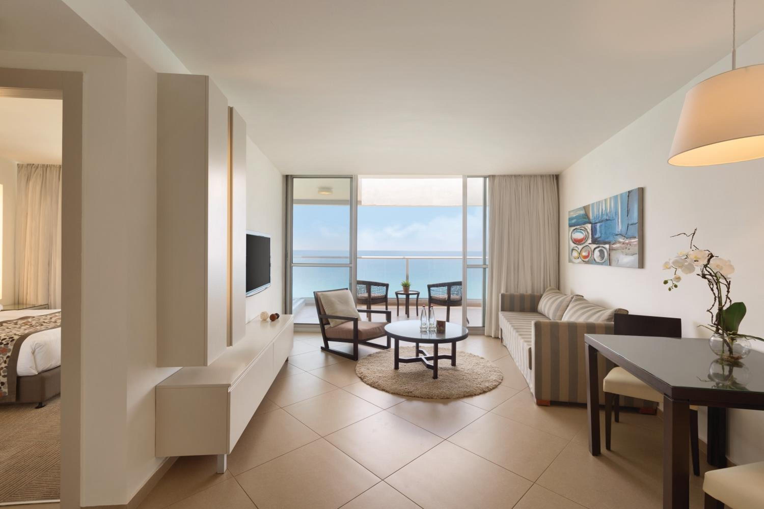 Grand Deluxe Full Sea View