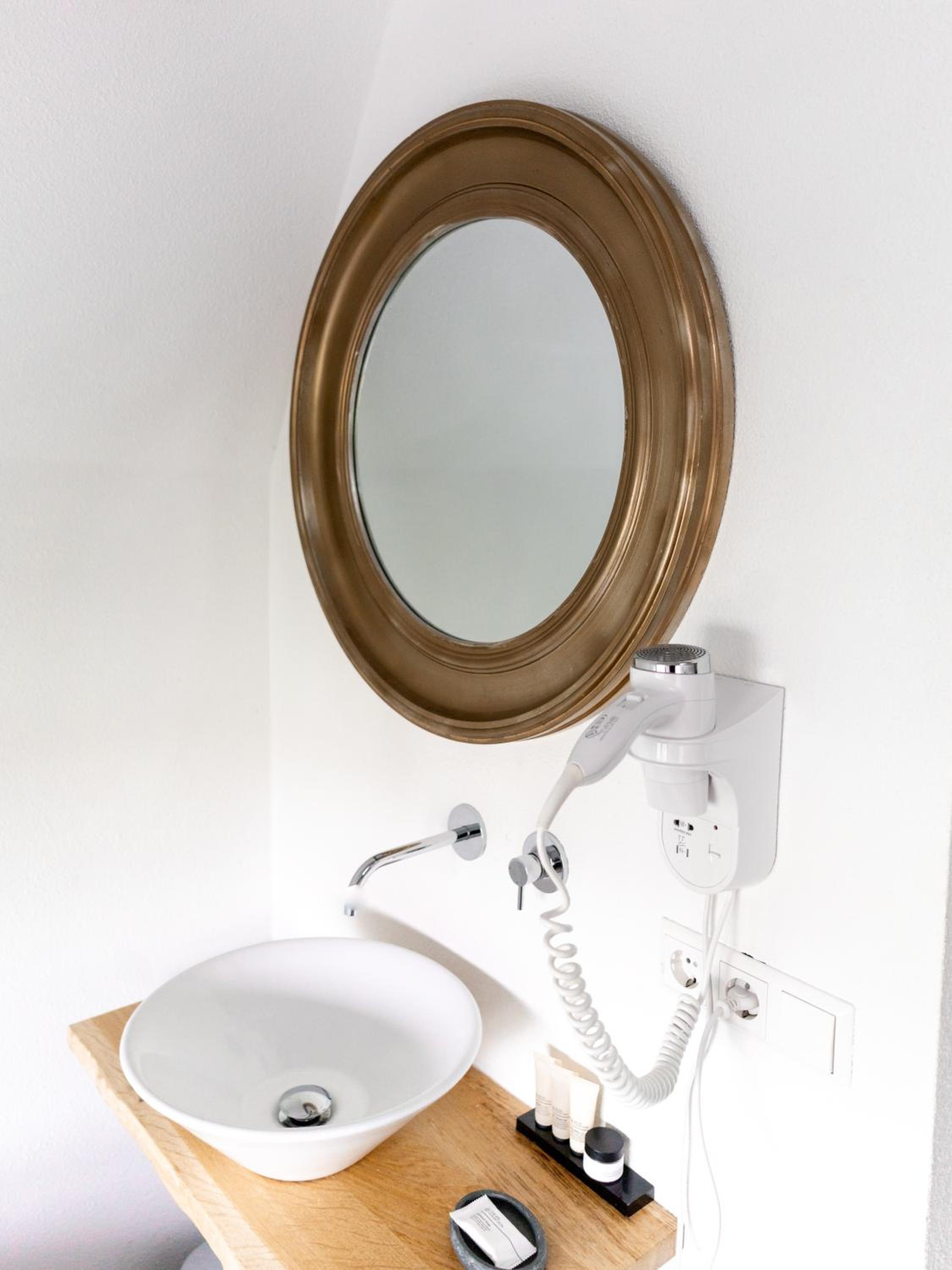 King Suite with Bath