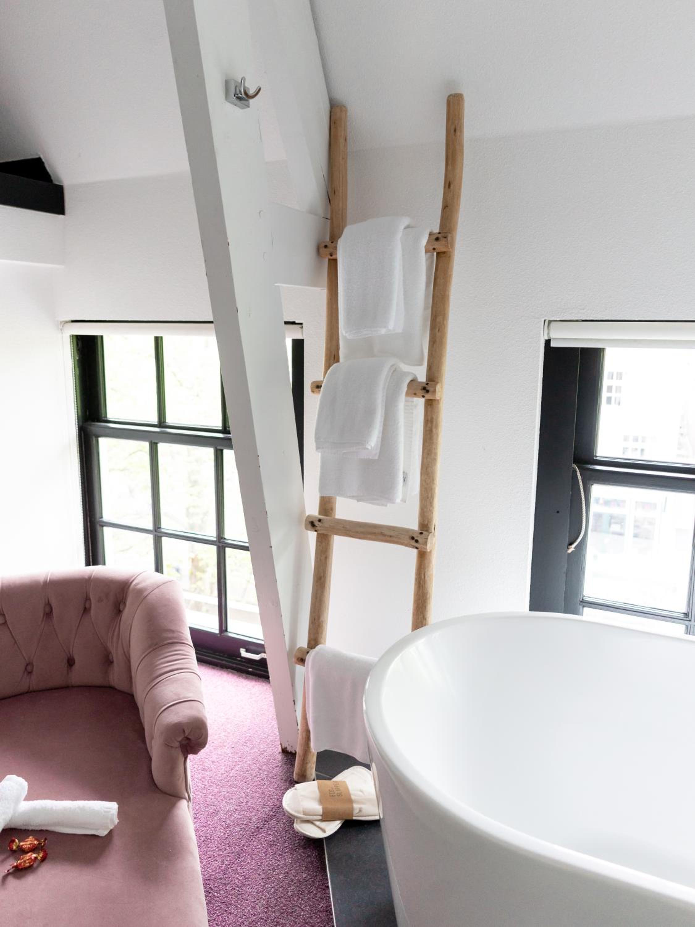 King Suite with Bath