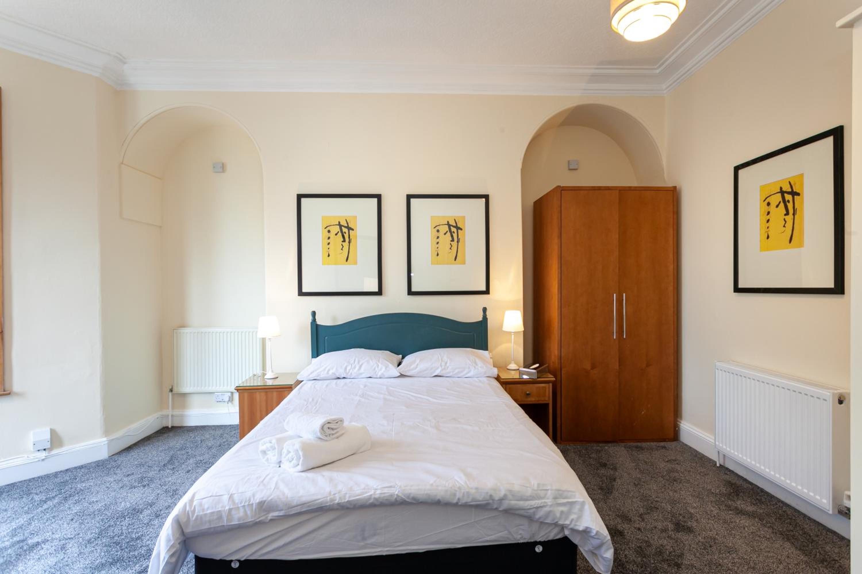 Deluxe Double Room with Shower