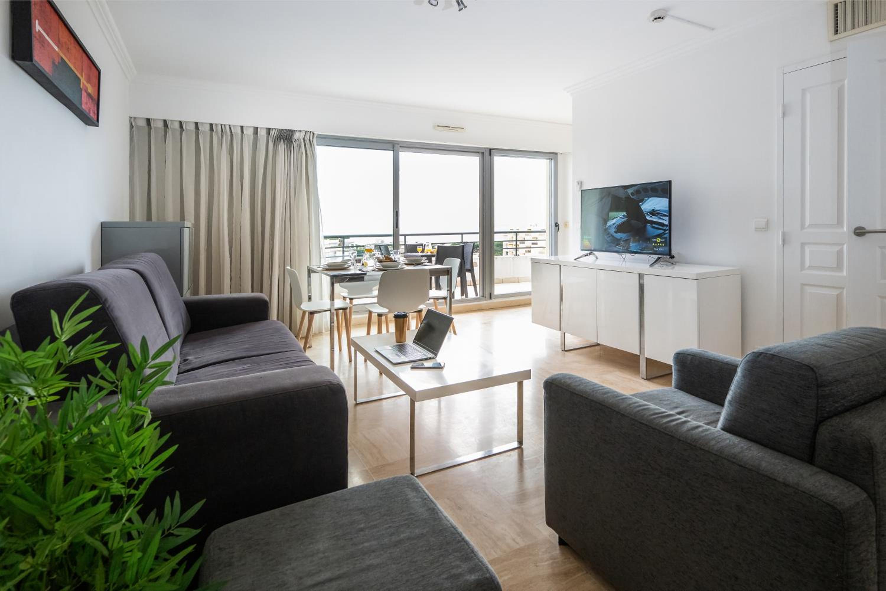 Apartment with Sea View