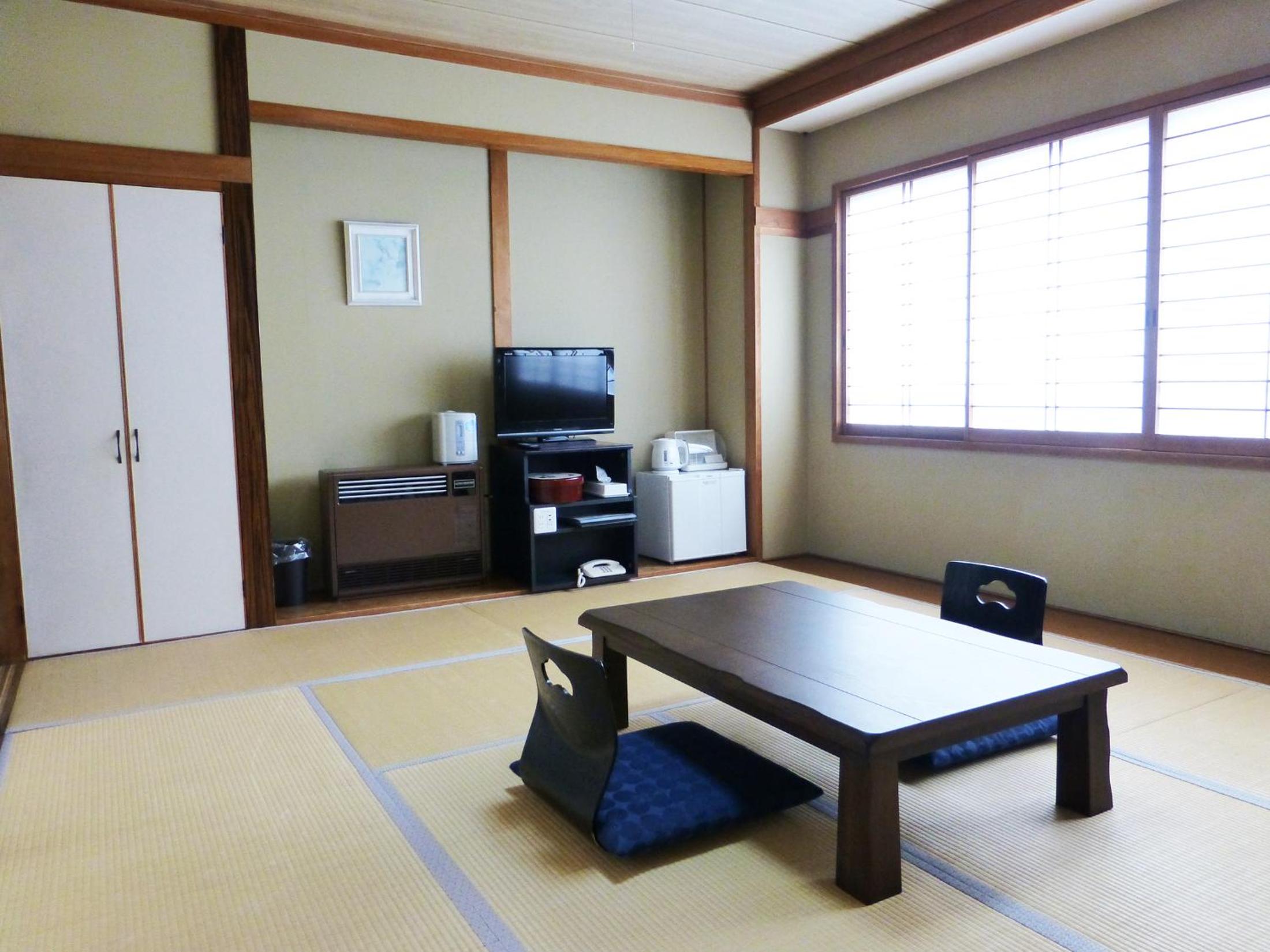 Japanese-Style Room with Mt. Fuji View