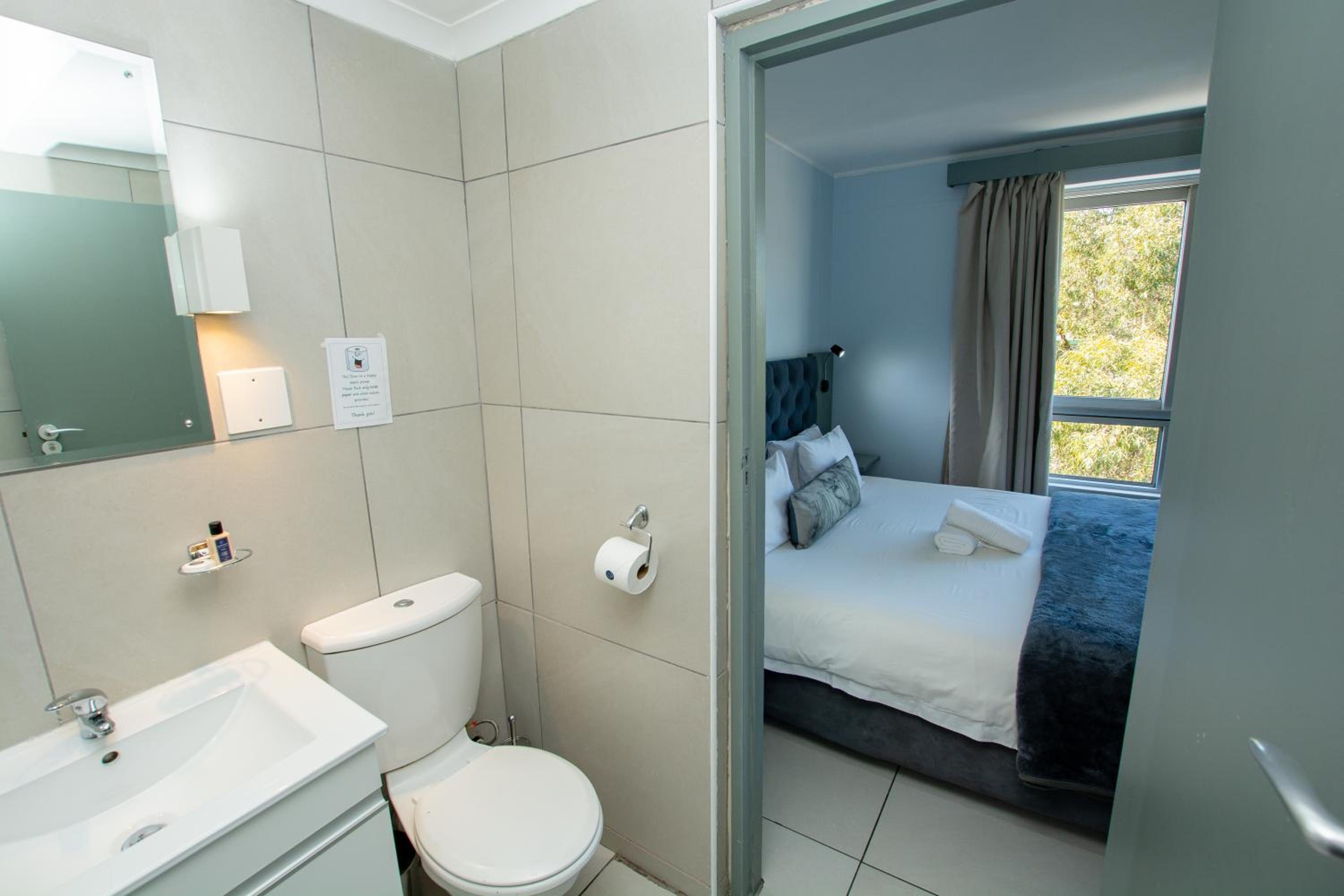 Studio with Mountain View