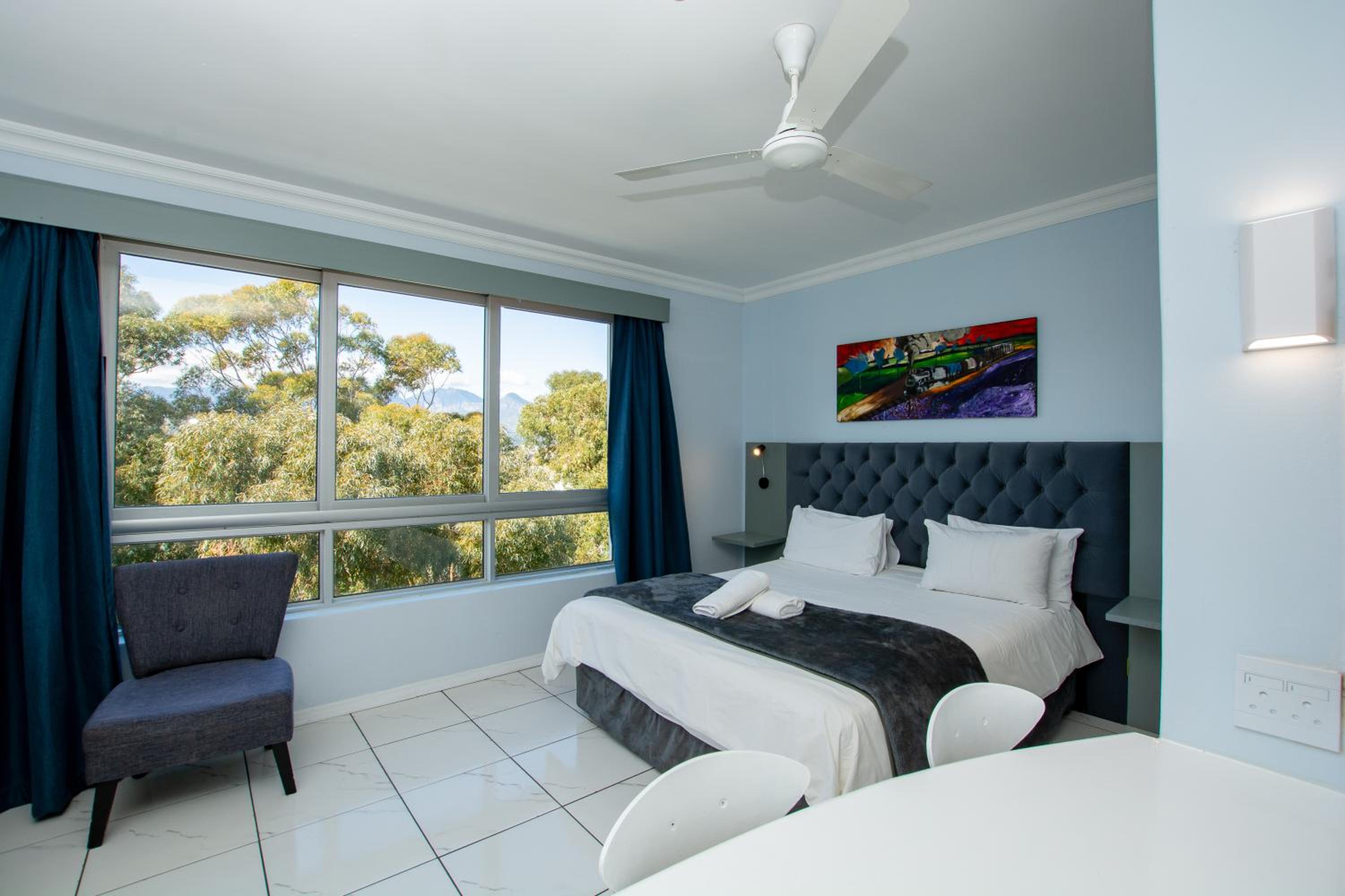 Studio with Mountain View