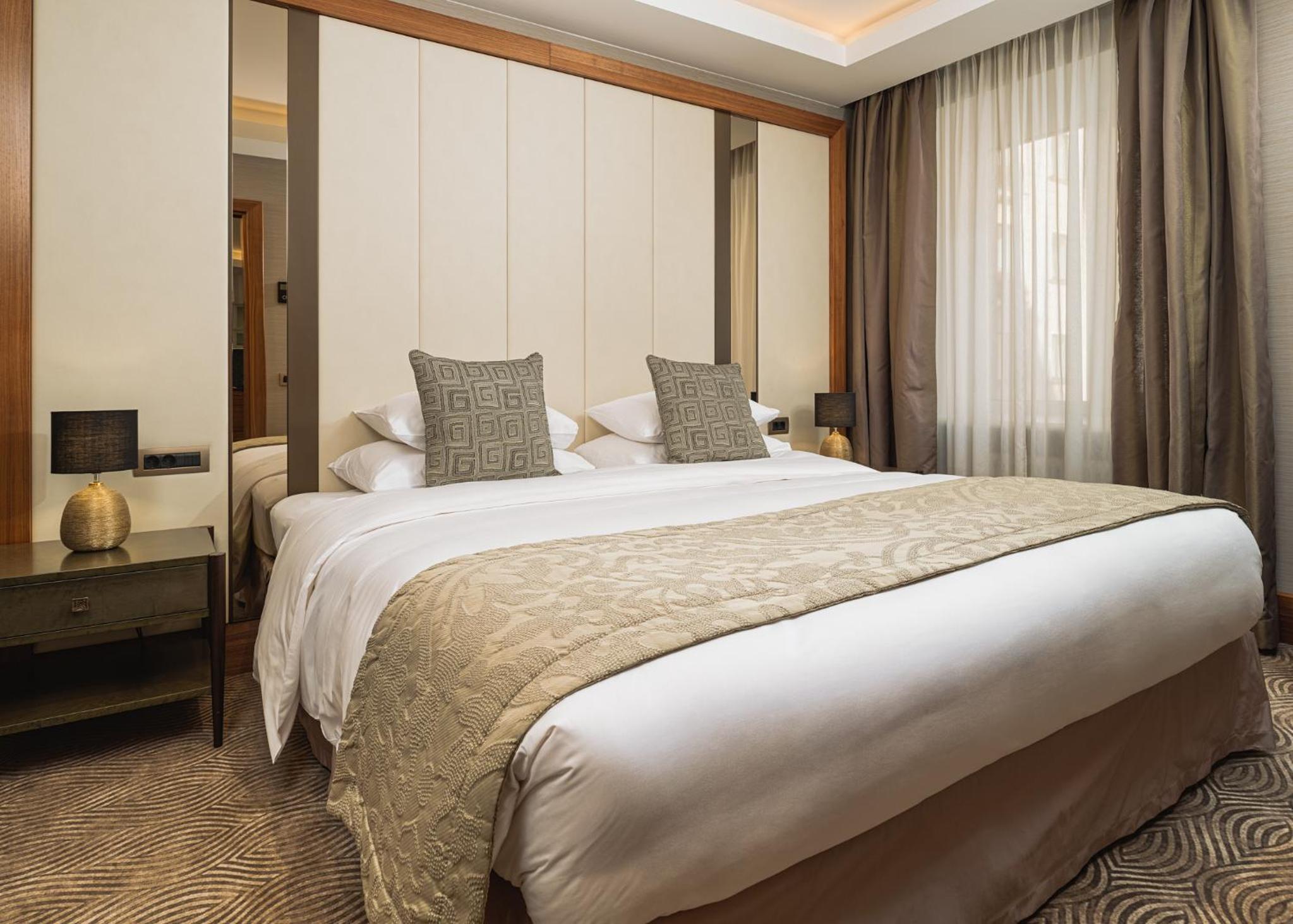 Superior One Bedroom Residence