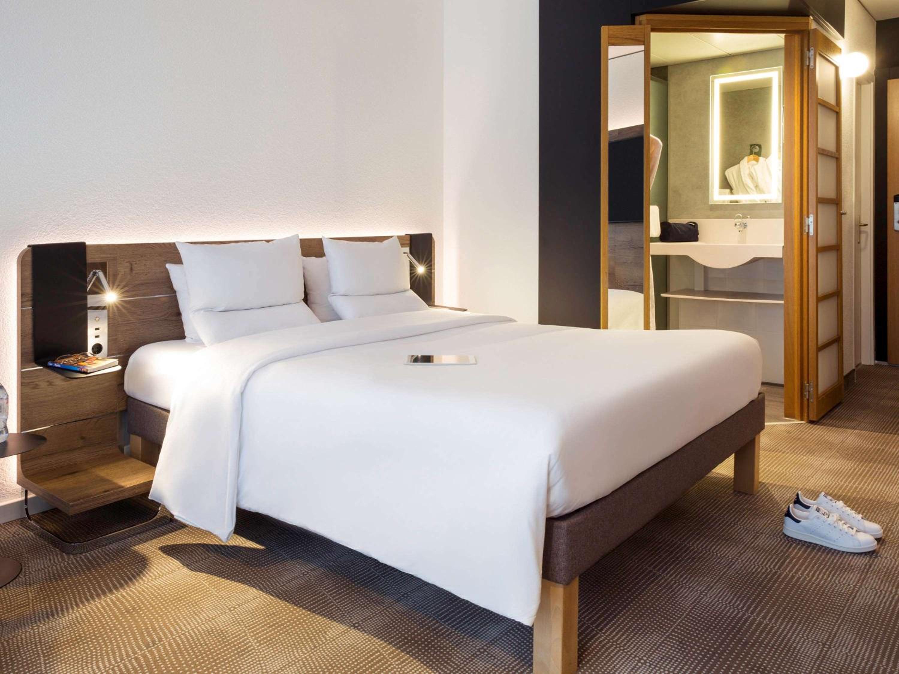 Executive Room with 1 Queen-Size Bed and balcony