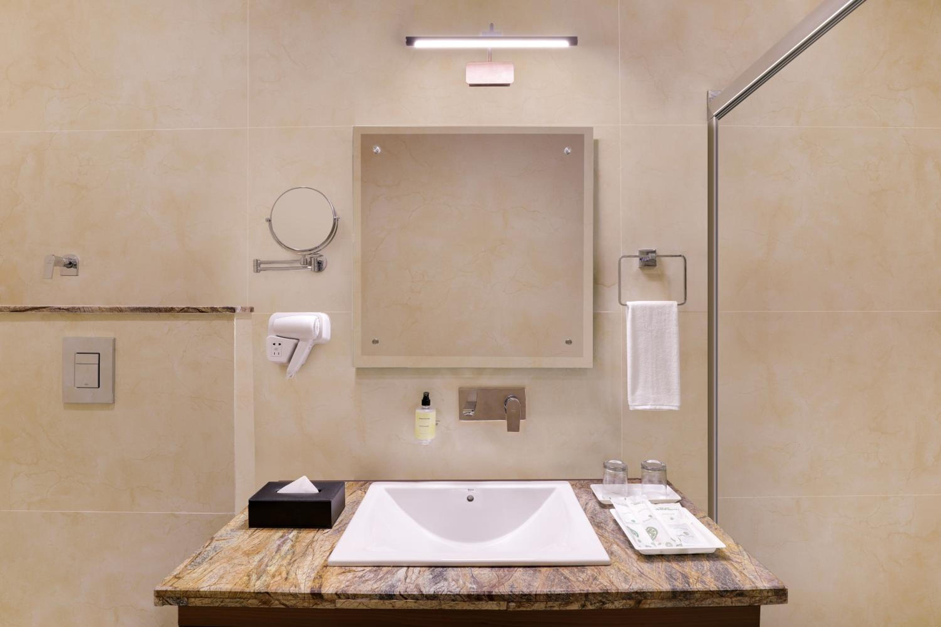 Superior King Room (30% Off on Laundry service for upto 8 clothing item,Complimentary Welcome Drink on arrival and 15% off on 1 session of 60 mins Massage)