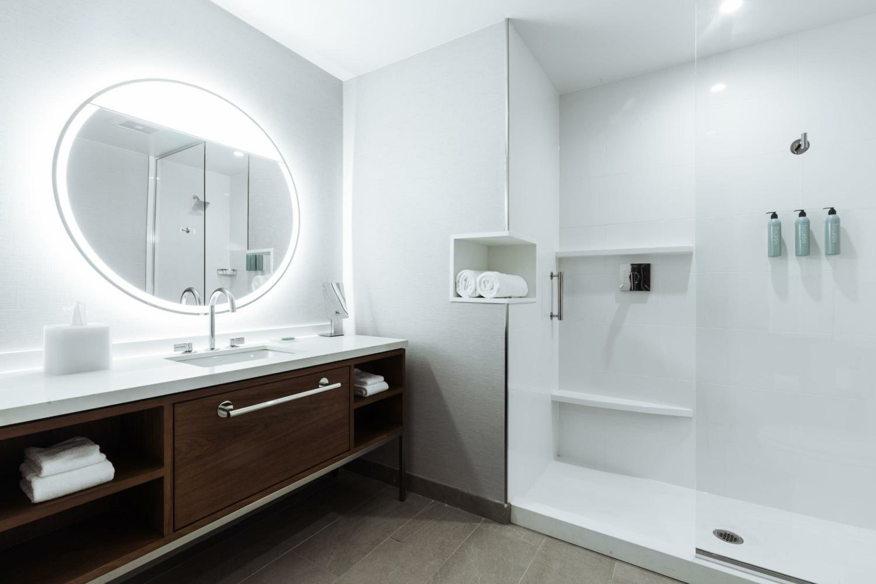 King Room - Hearing Accessible