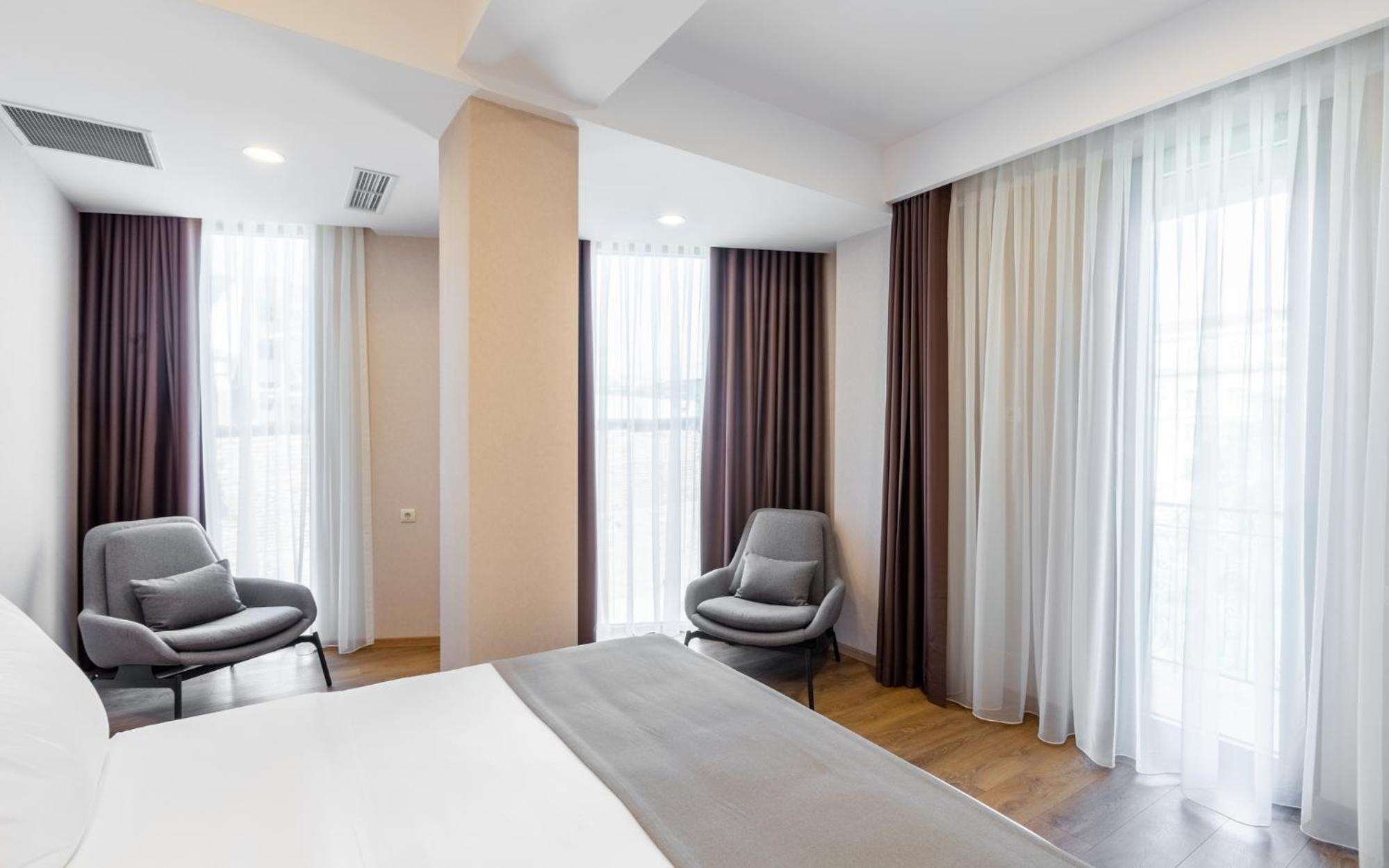 Junior Suite with Balcony