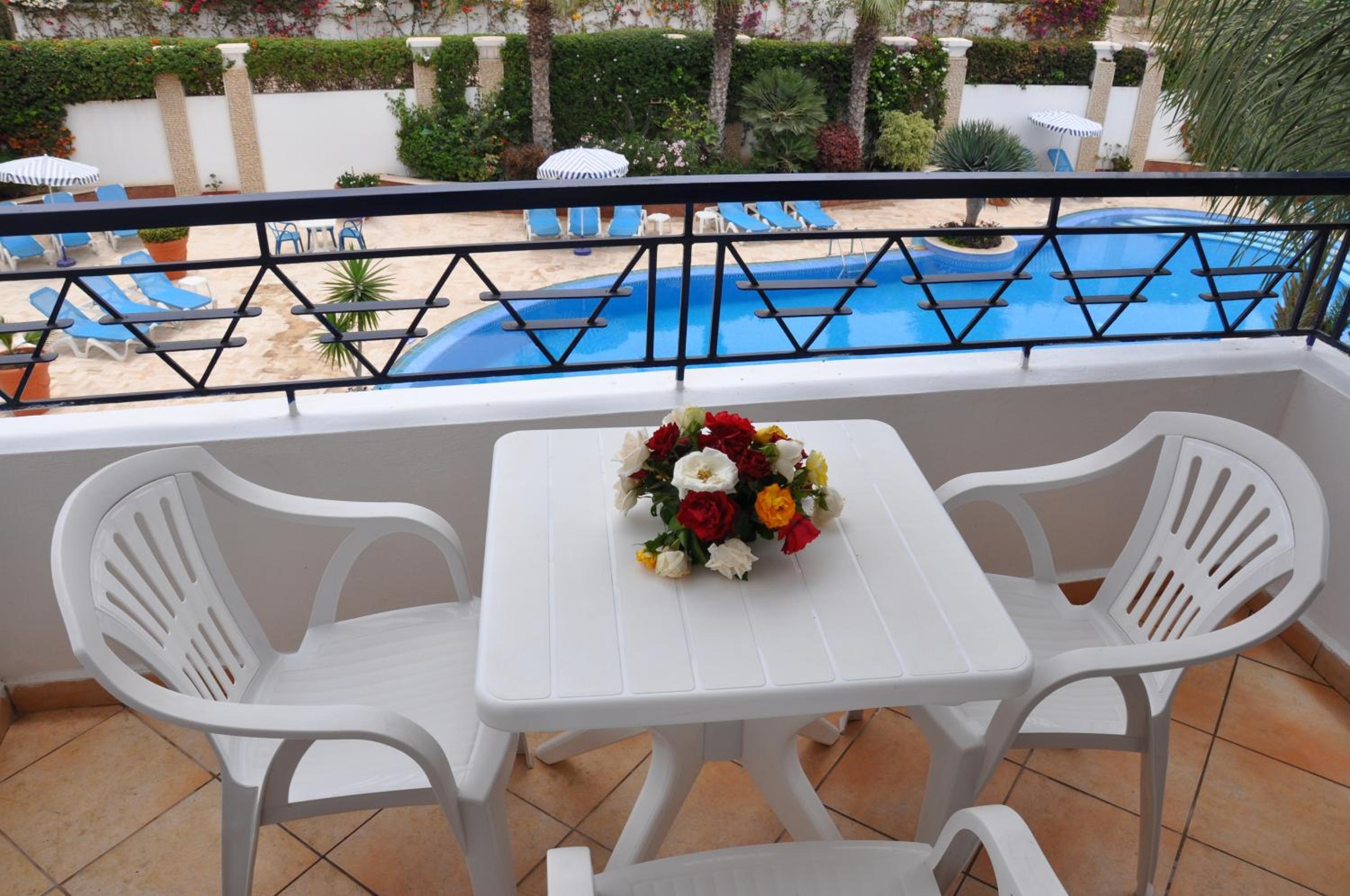 Studio (2 Adults) Pool View