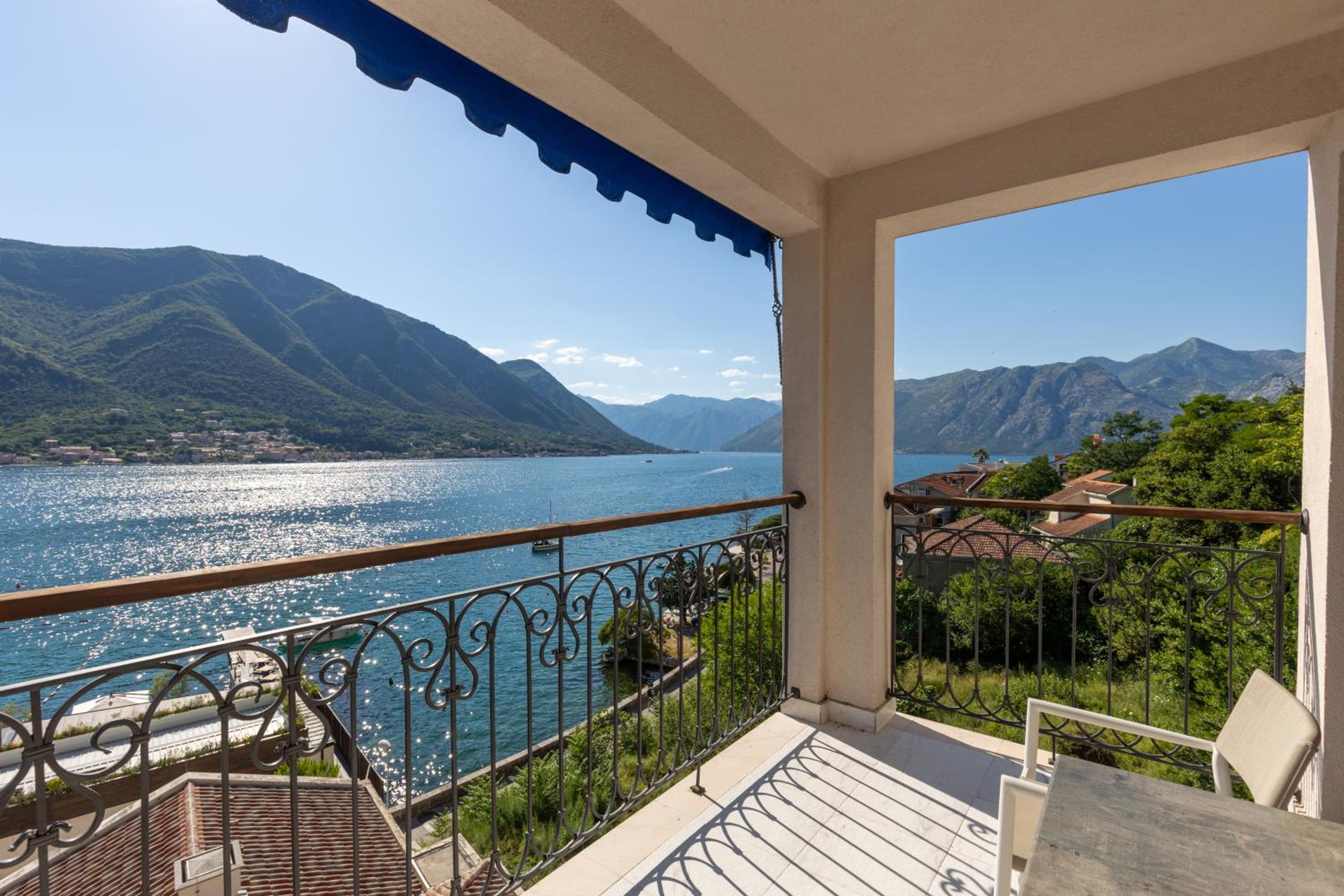 Deluxe Double Room with Sea View