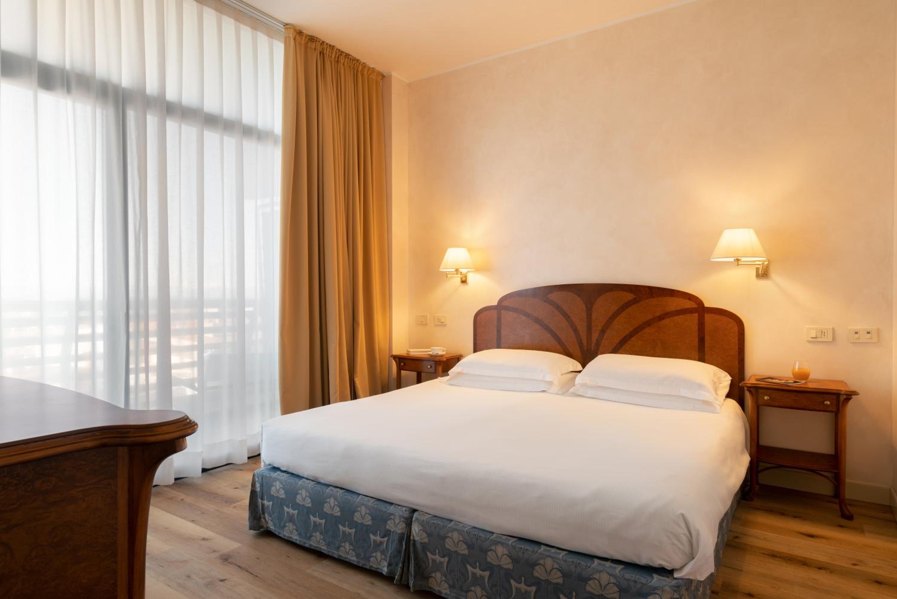 Standard Junior Suite