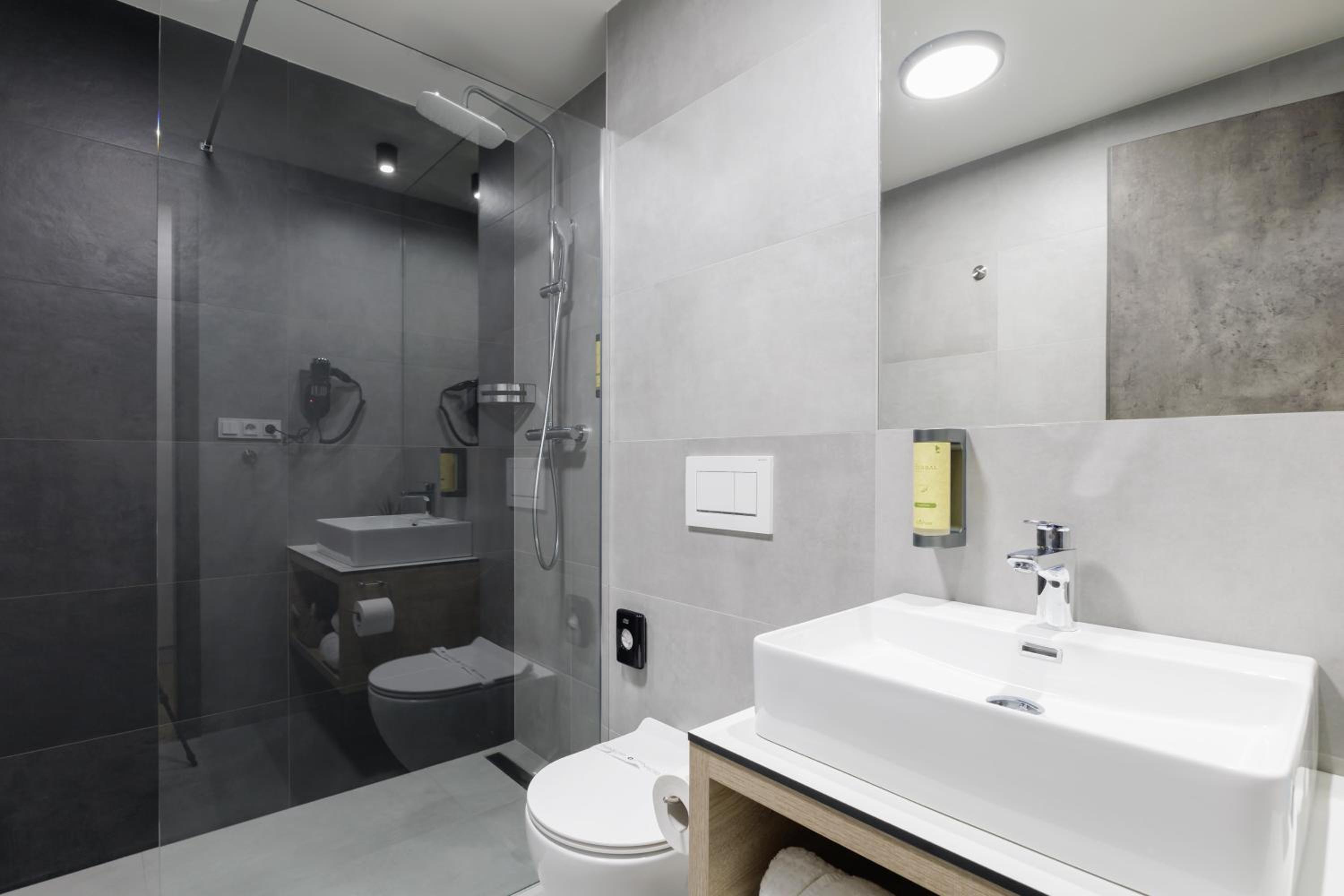 Apartment with Terrace