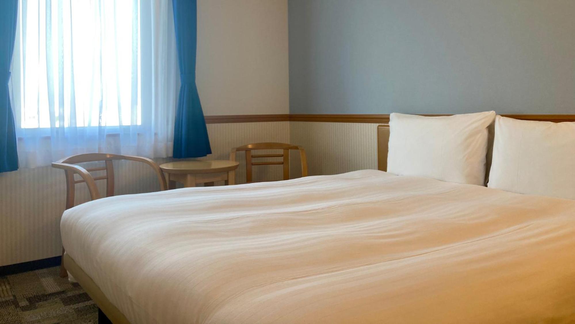 Queen Room - Non-Smoking