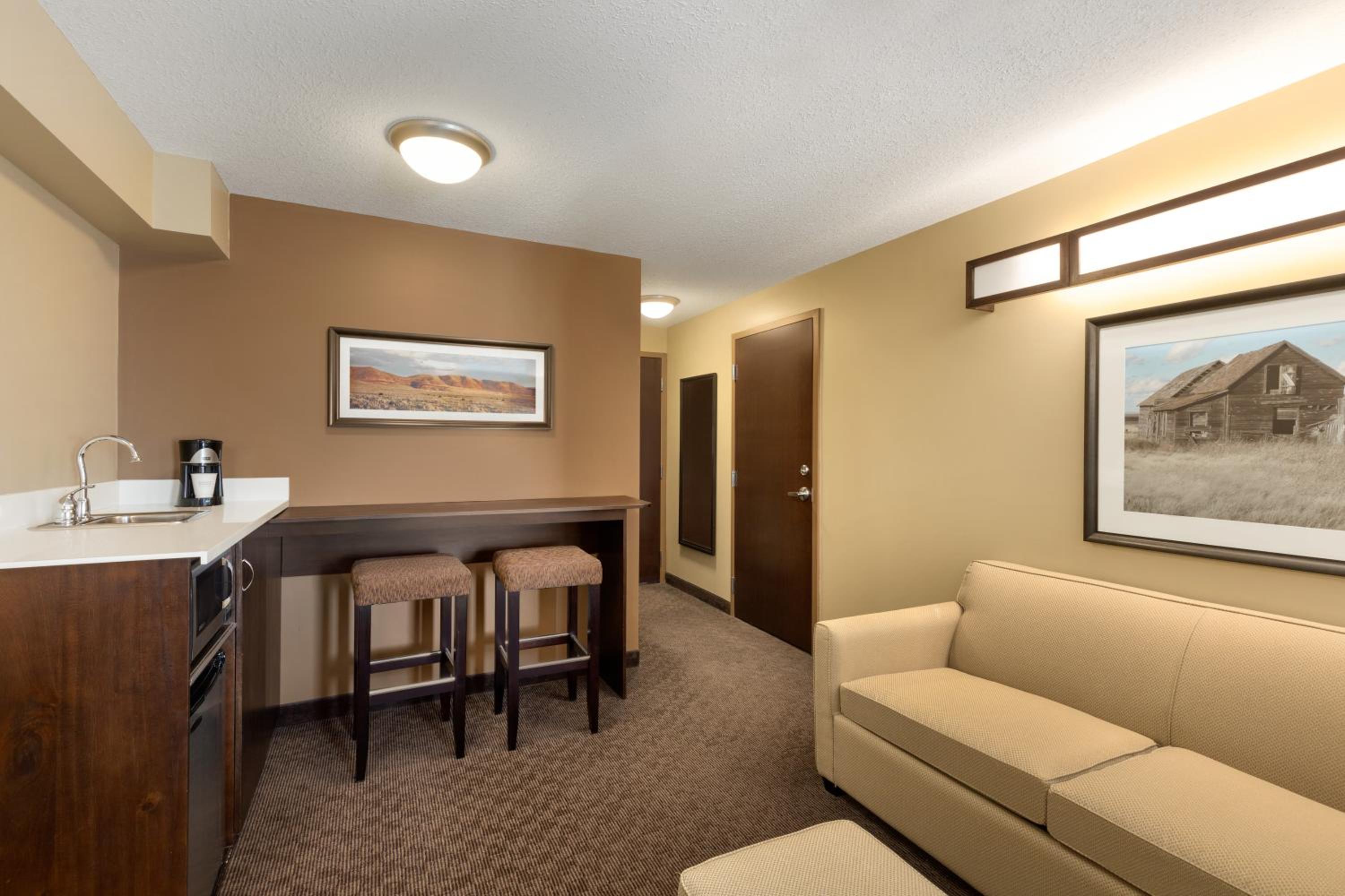 Business Queen Room - Non-Smoking
