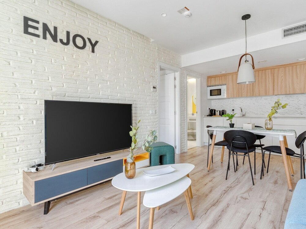 One-Bedroom Apartment with Balcony