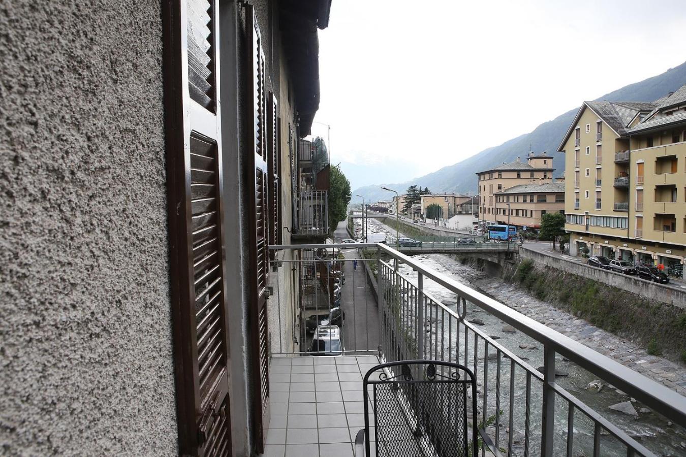 Triple Room with Mountain View