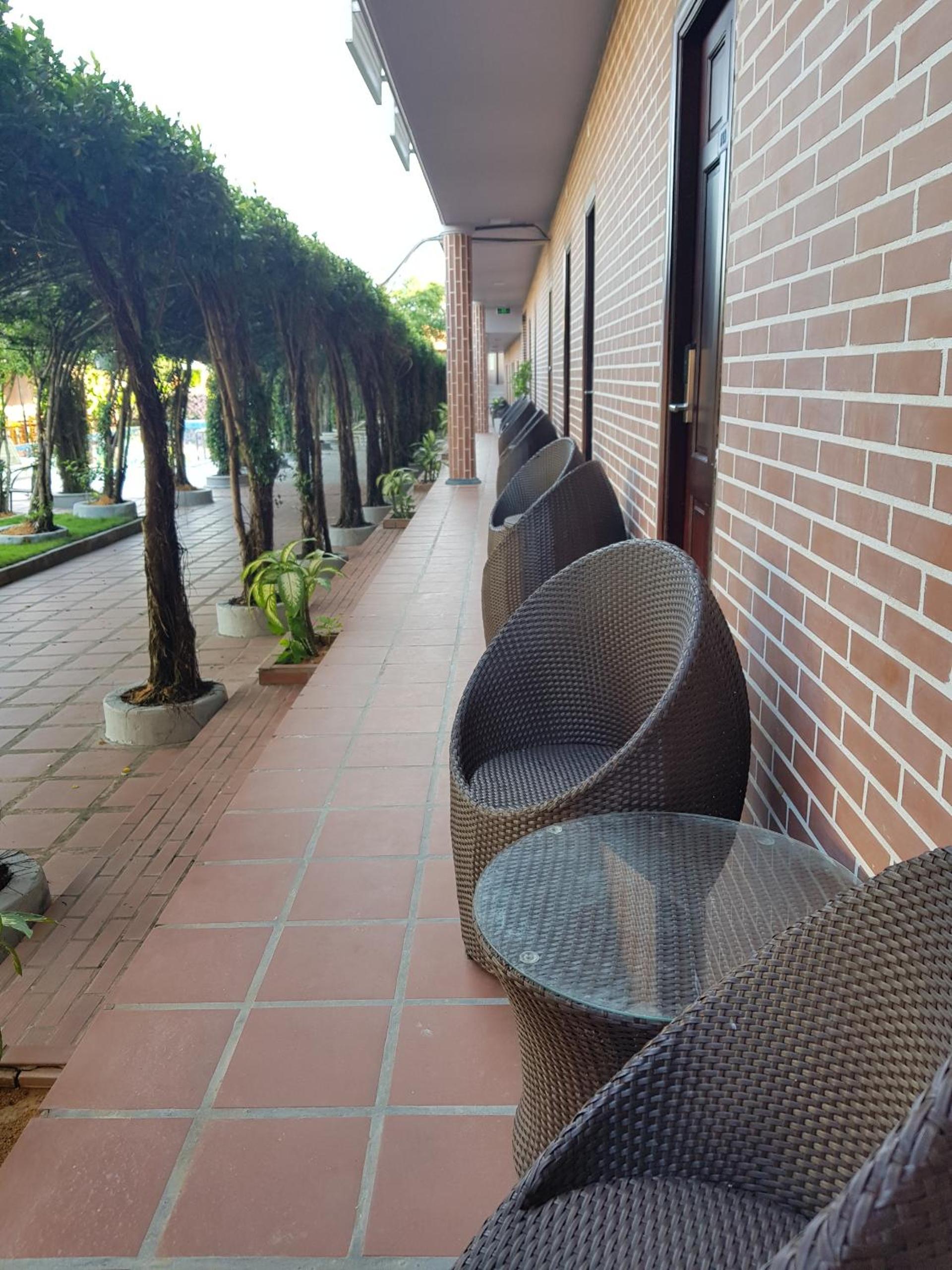 Triple Room with Pool View