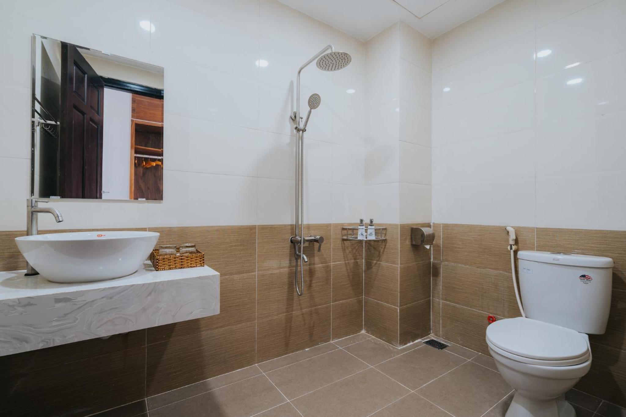 Triple Room with Pool View