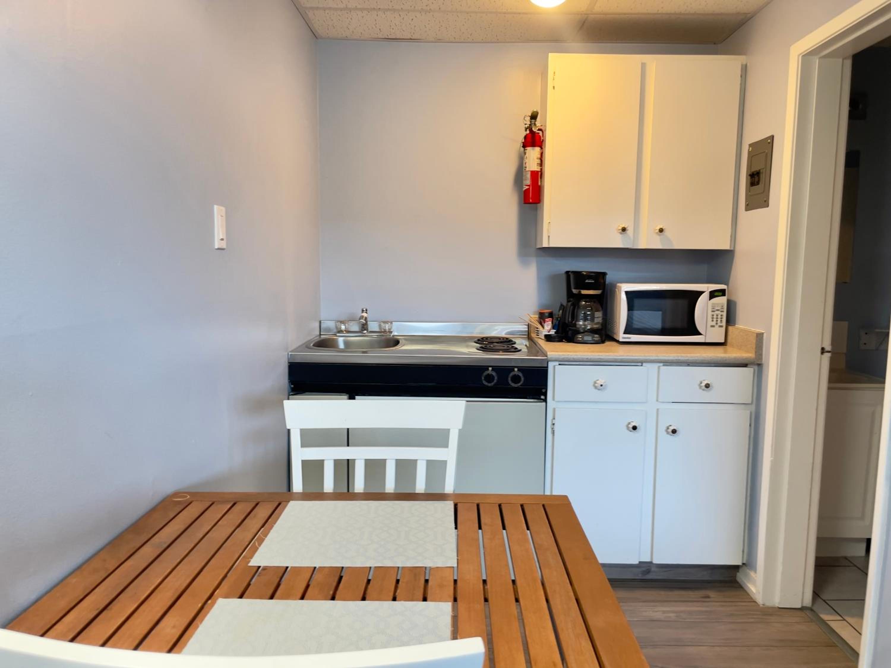 Queen Room with Kitchenette